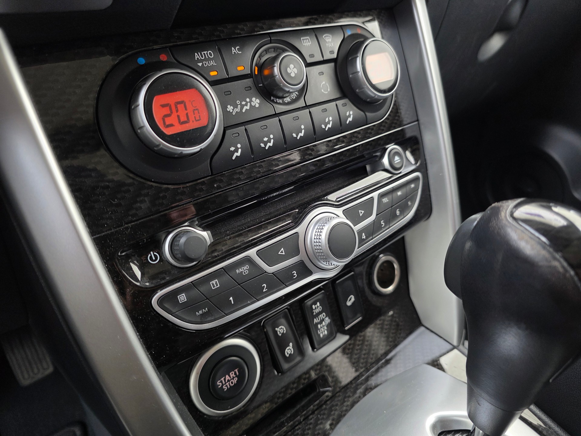 RENAULT Koleos 2.0 dCi Exception 4x4-image-12