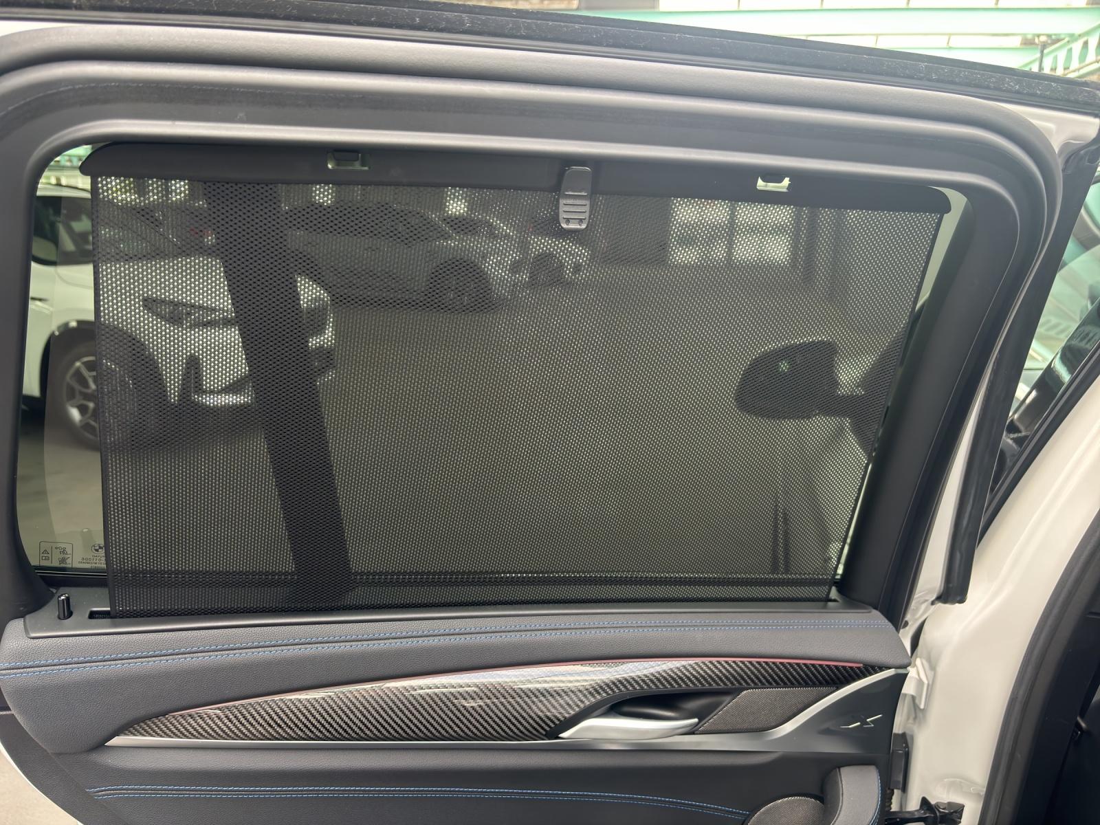 BMW X3 20d xDrive paddles-image-22