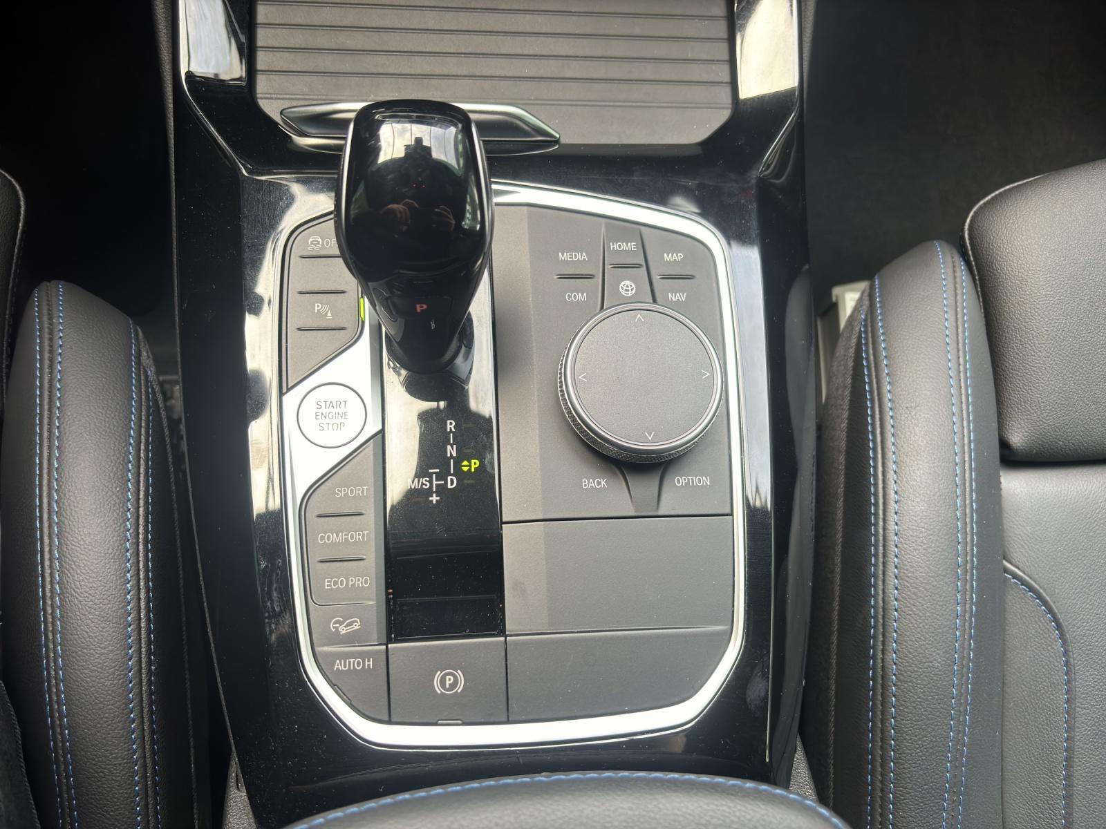 BMW X3 20d xDrive paddles-image-15