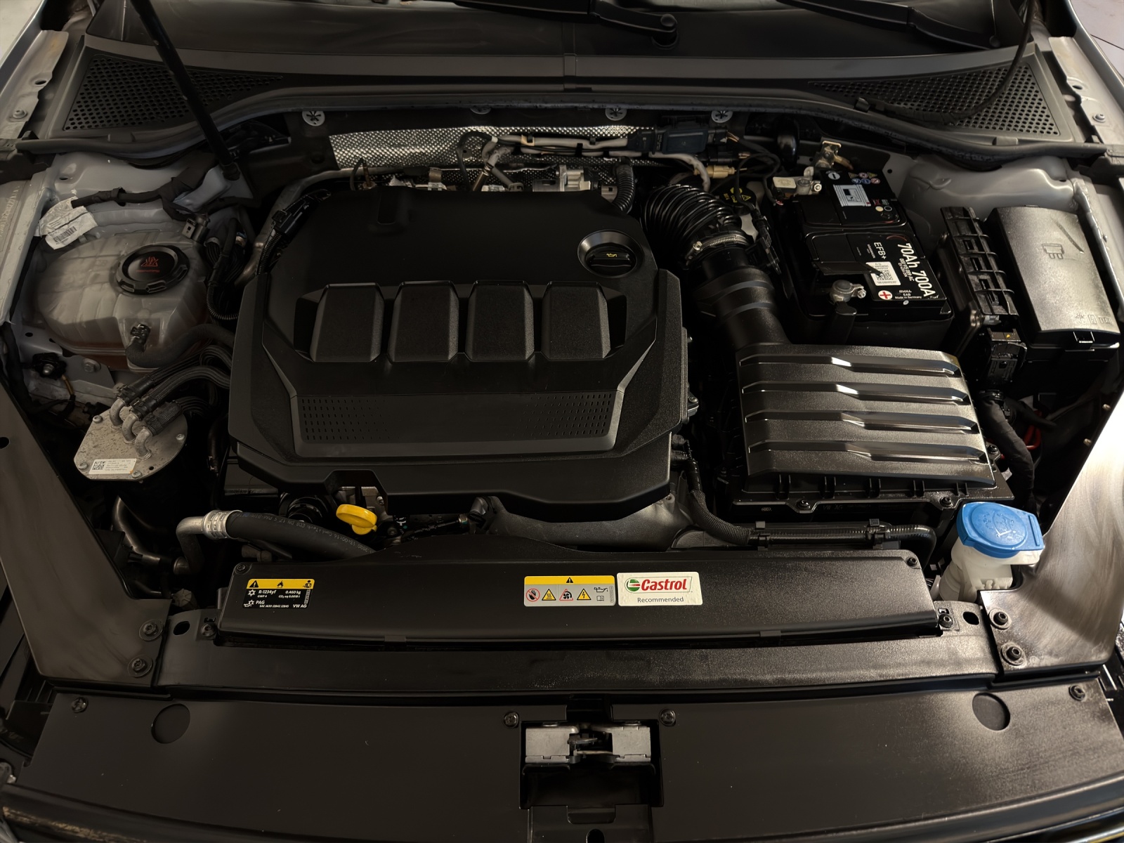VW Passat Variant 2.0 TDI Business DSG-image-17