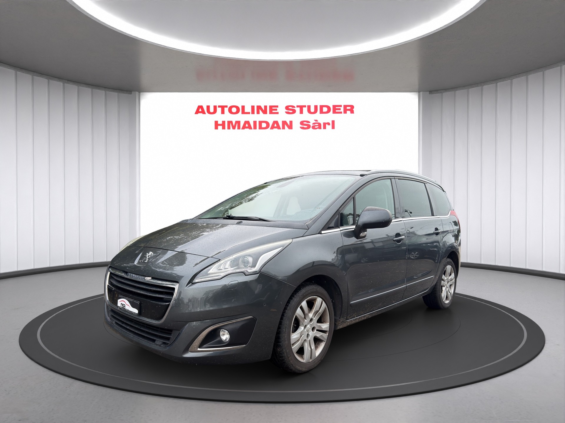 PEUGEOT 5008 1.6 BlueHDi Sensation Tiptronic-image-2