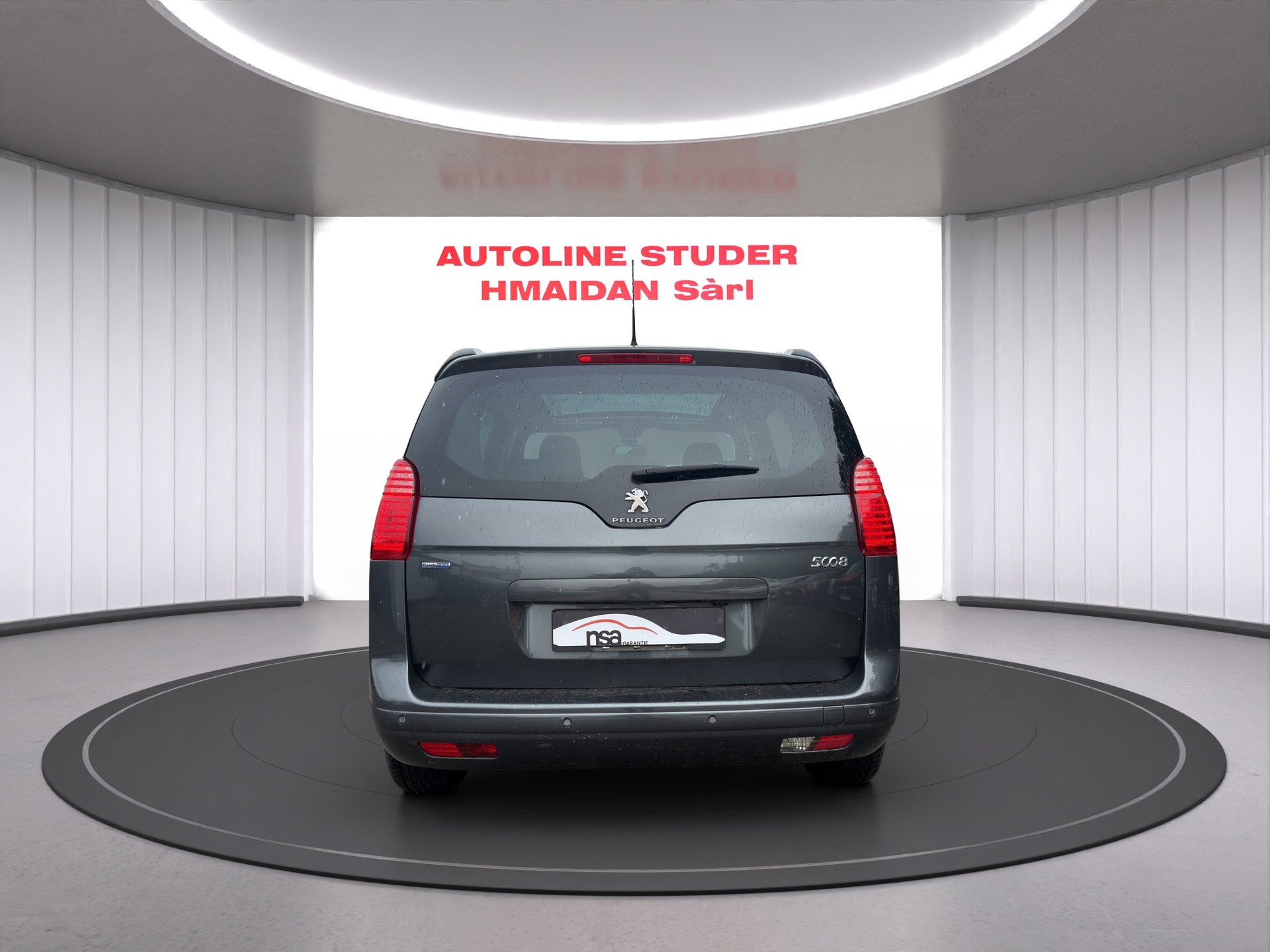 PEUGEOT 5008 1.6 BlueHDi Sensation Tiptronic-image-5