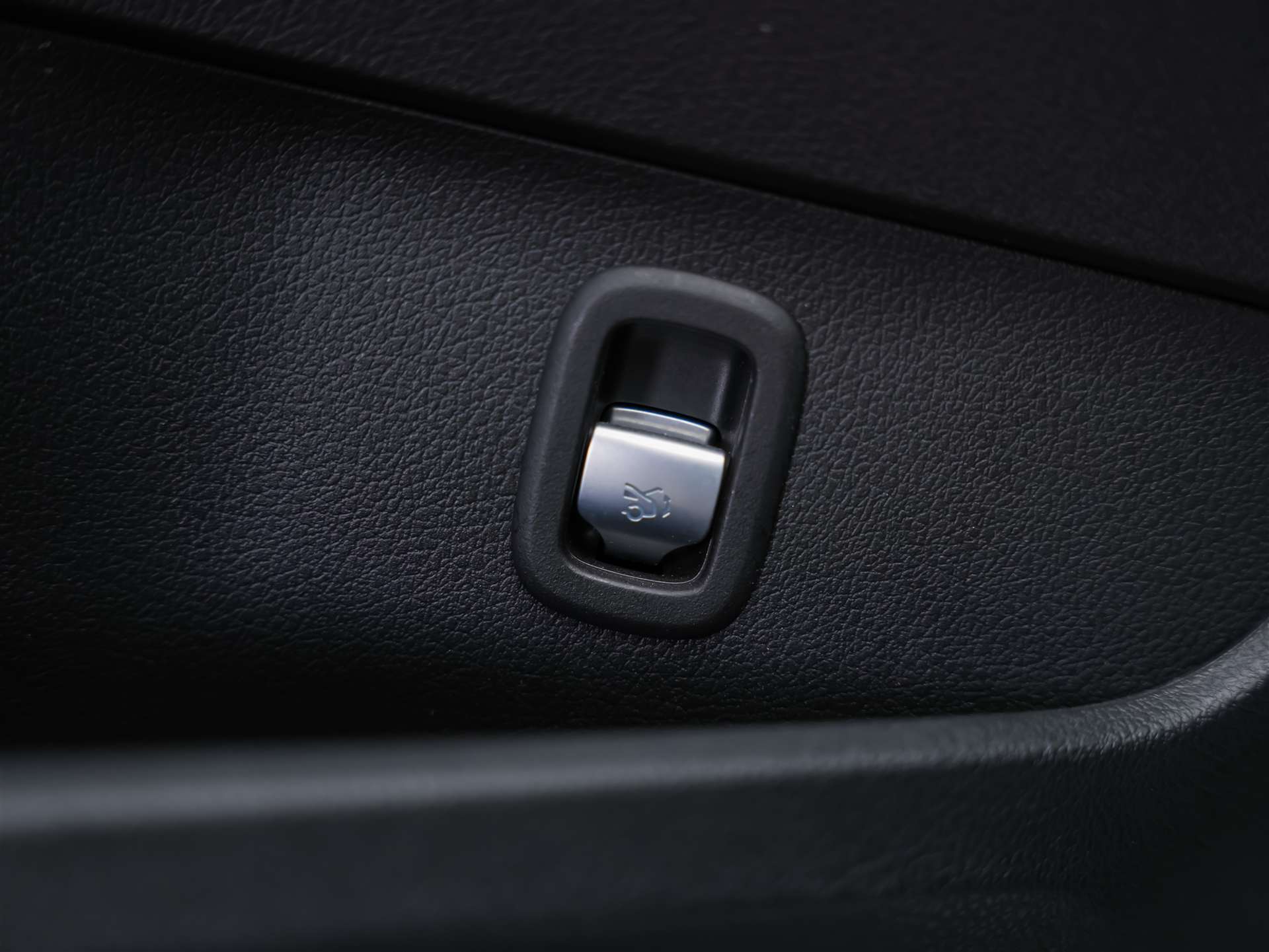MERCEDES-BENZ C 43 AMG 4 Matic Executive Edition *Panorama*20" Felgen*DIGITAL LIGHT*-image-27