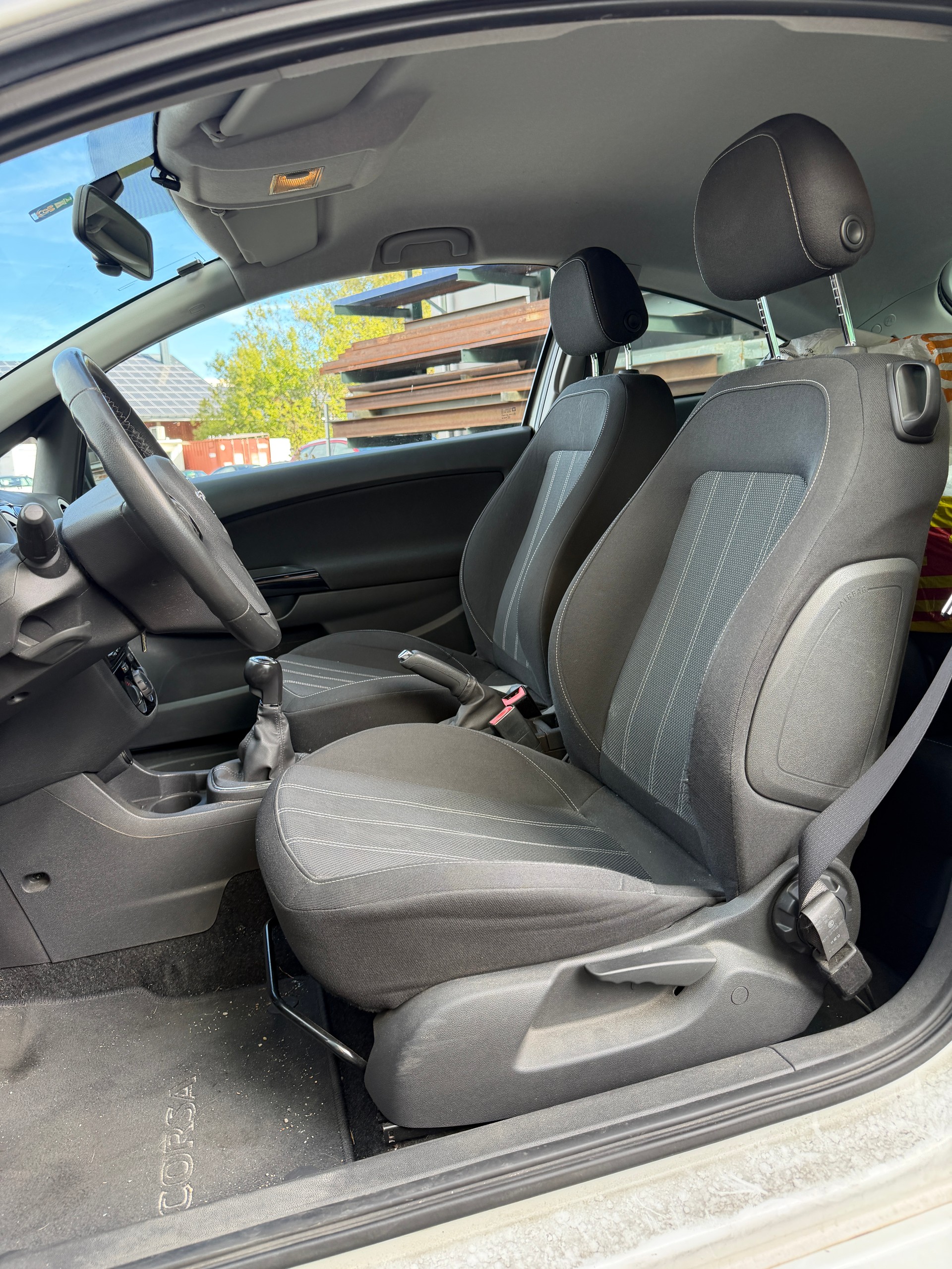 OPEL Corsa 1.4 TP Color Edition-image-8