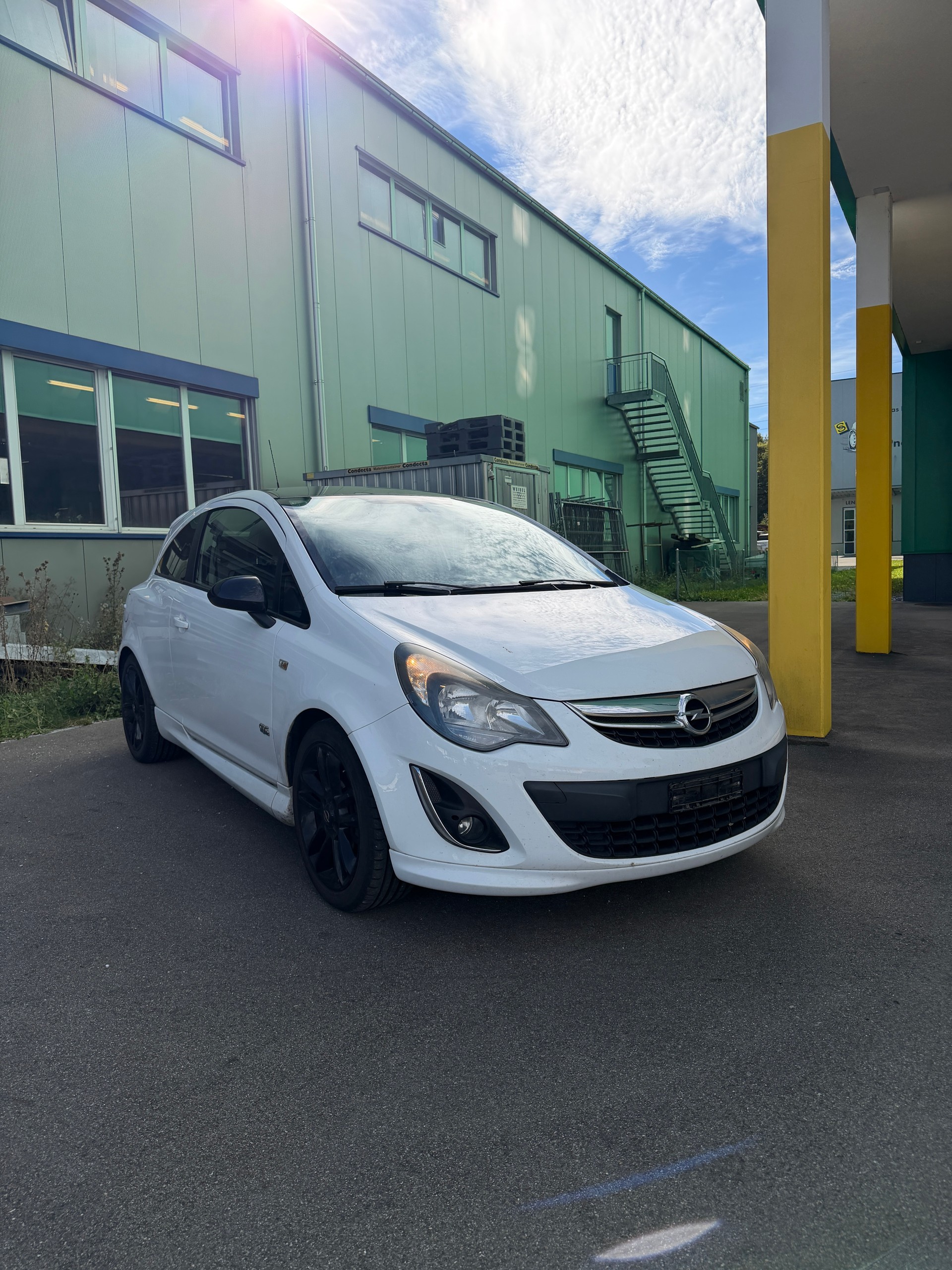OPEL Corsa 1.4 TP Color Edition-image-0