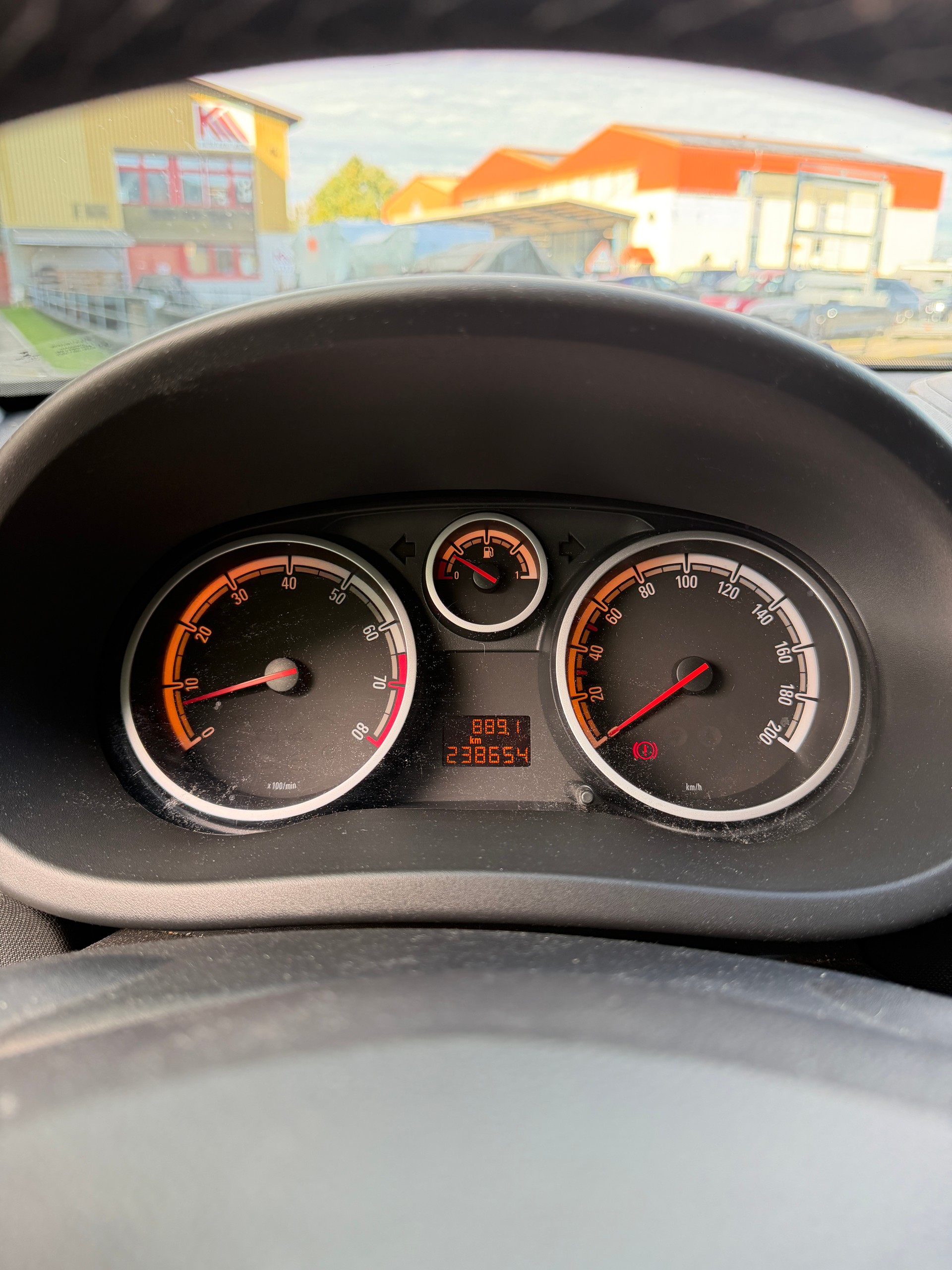OPEL Corsa 1.4 TP Color Edition-image-14