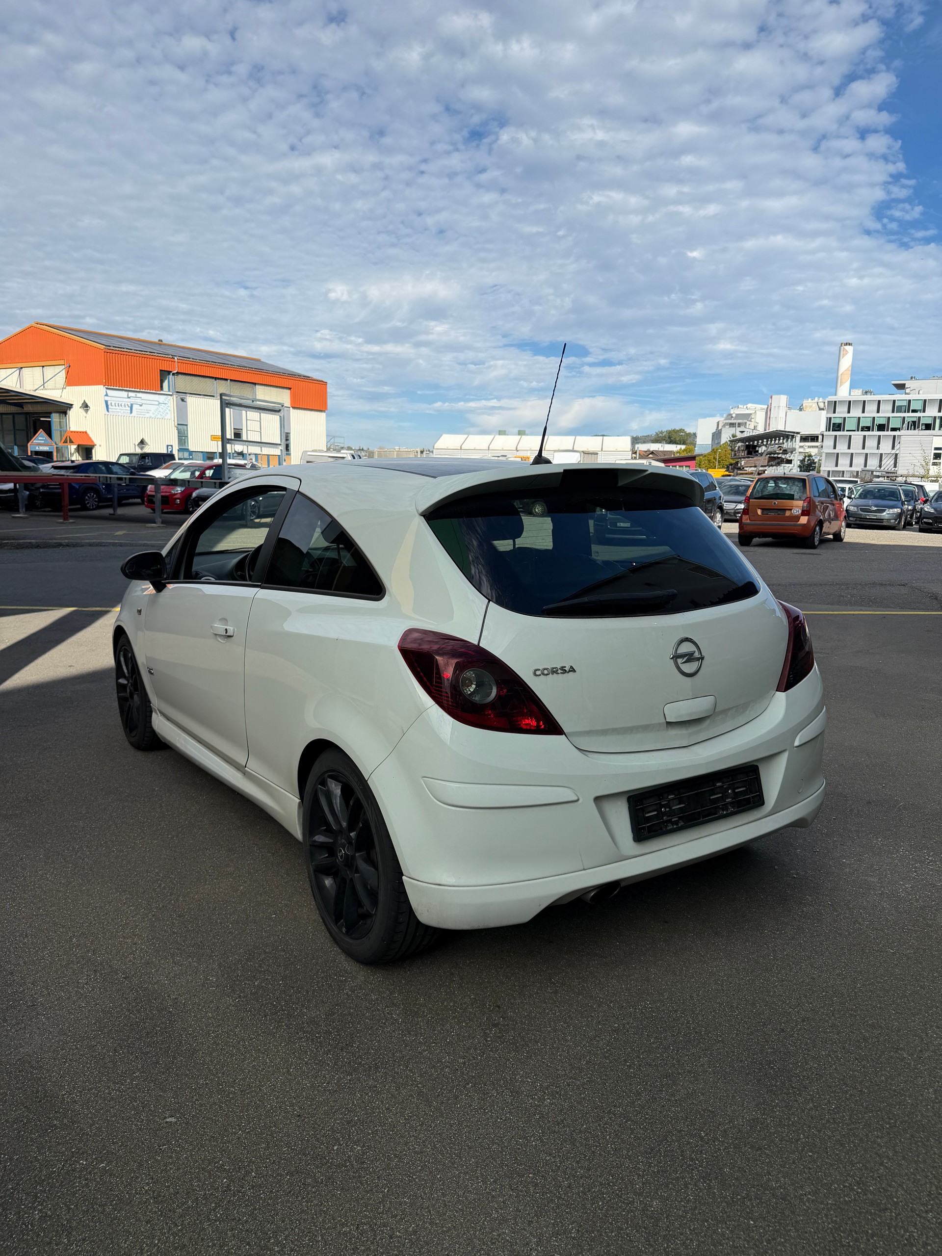 OPEL Corsa 1.4 TP Color Edition-image-4