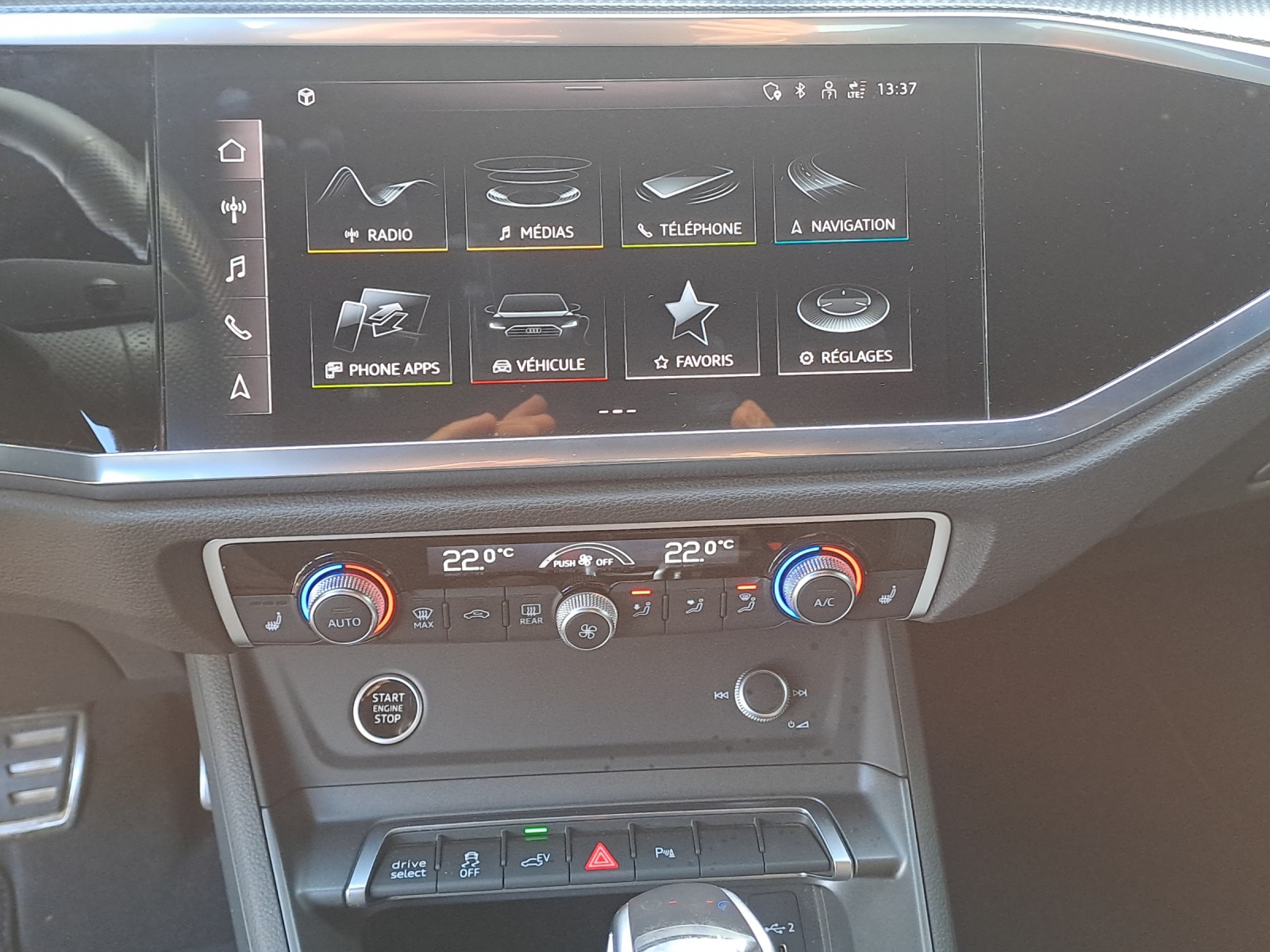 AUDI Q3 Sportback 45 TFSI e S line S-tronic-image-11
