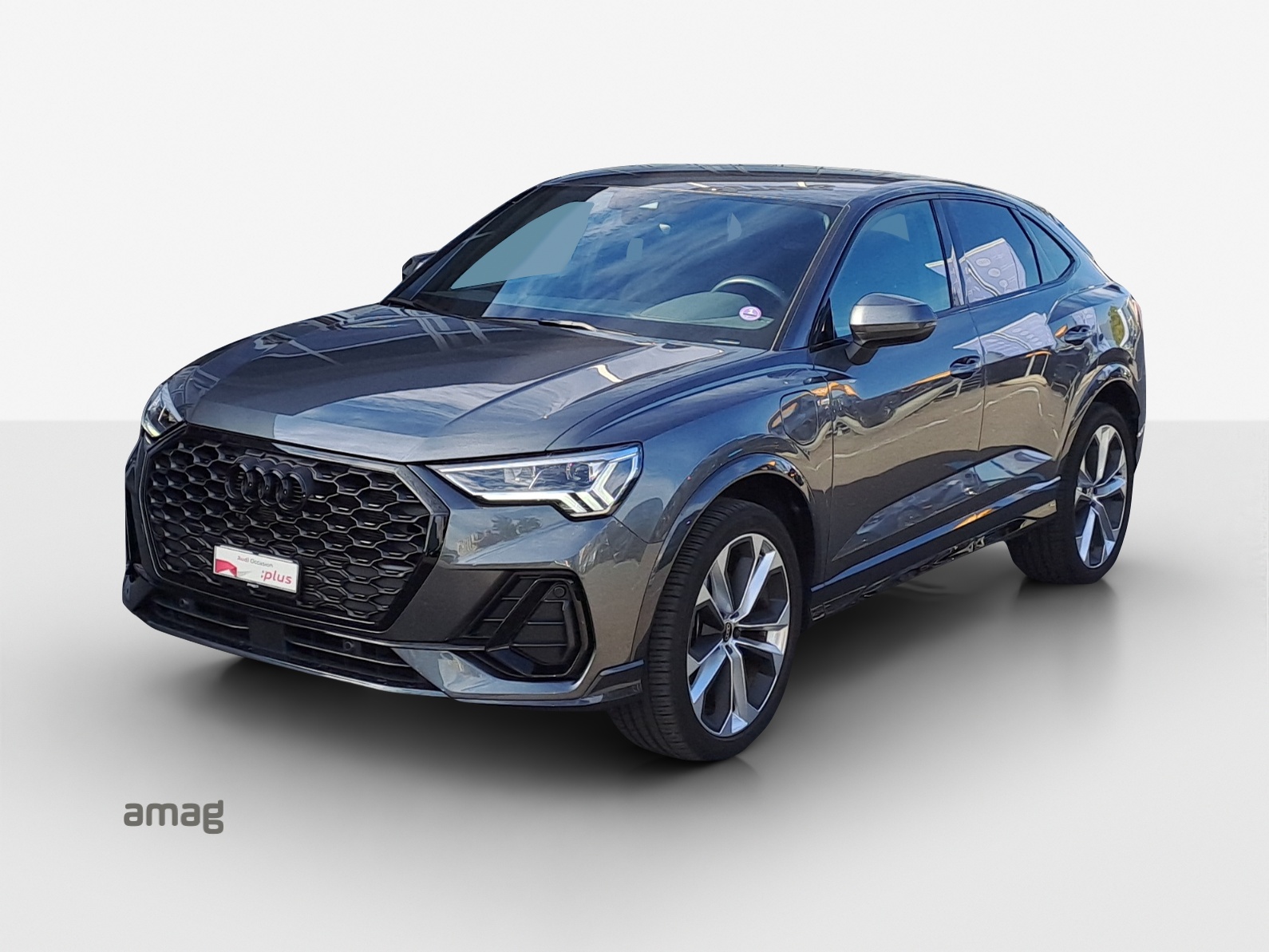 AUDI Q3 Sportback 45 TFSI e S line S-tronic-image-0