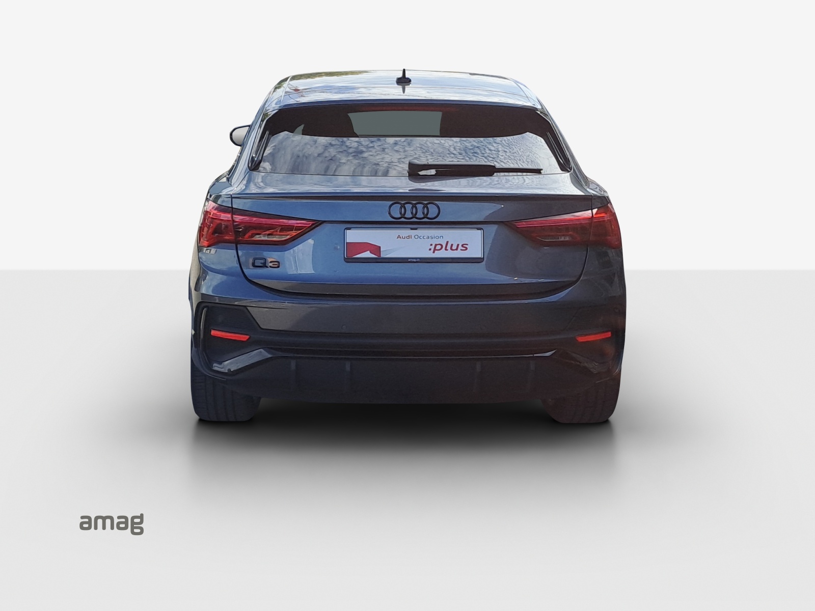 AUDI Q3 Sportback 45 TFSI e S line S-tronic-image-4