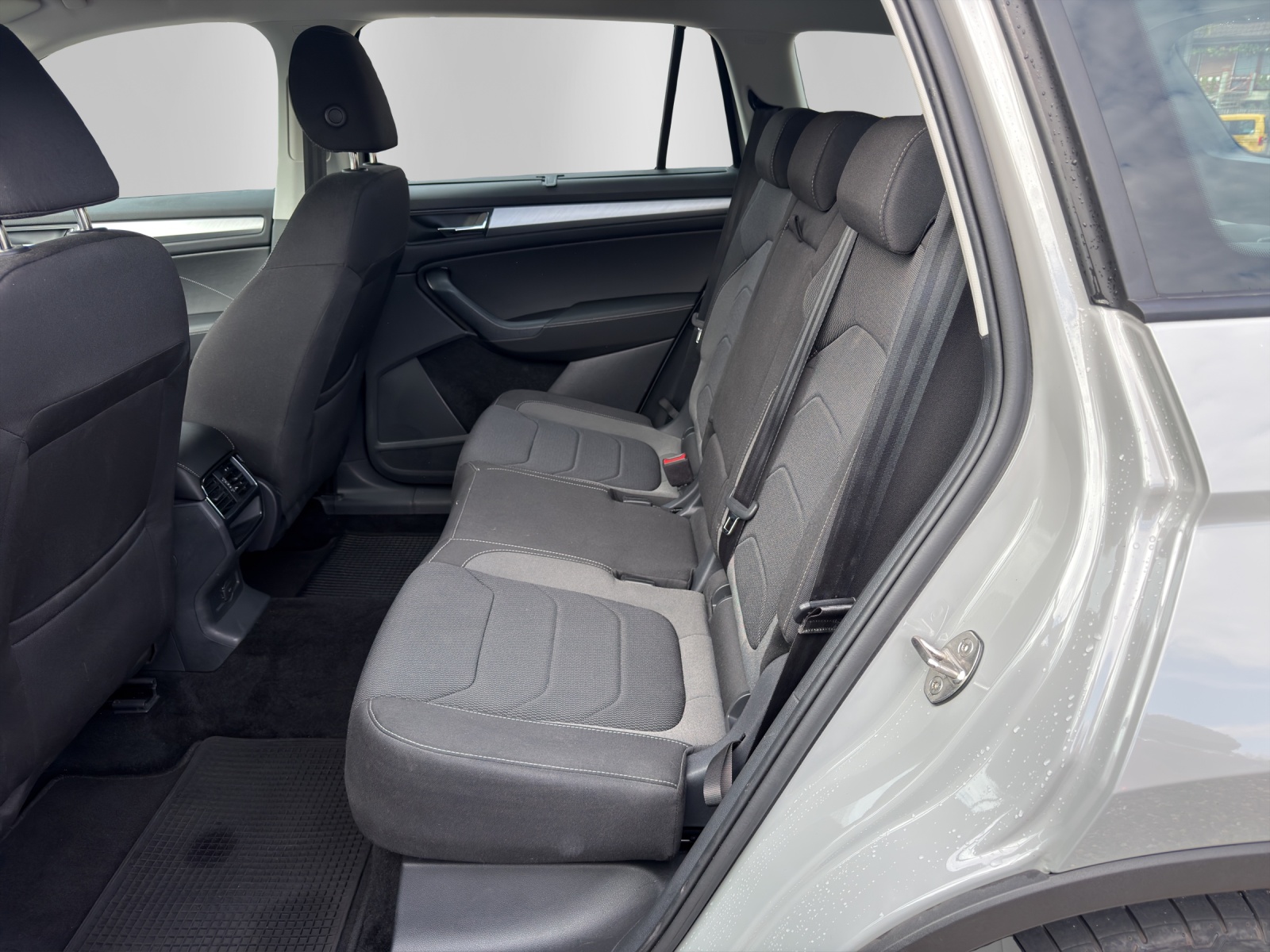 SKODA Kodiaq 2.0 TDI CR Ambition 4x4 DSG-image-10