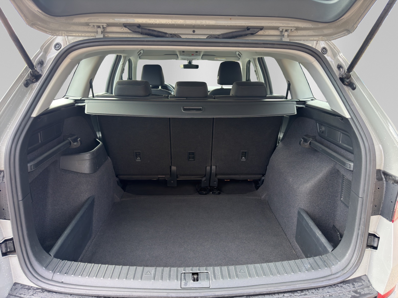 SKODA Kodiaq 2.0 TDI CR Ambition 4x4 DSG-image-11