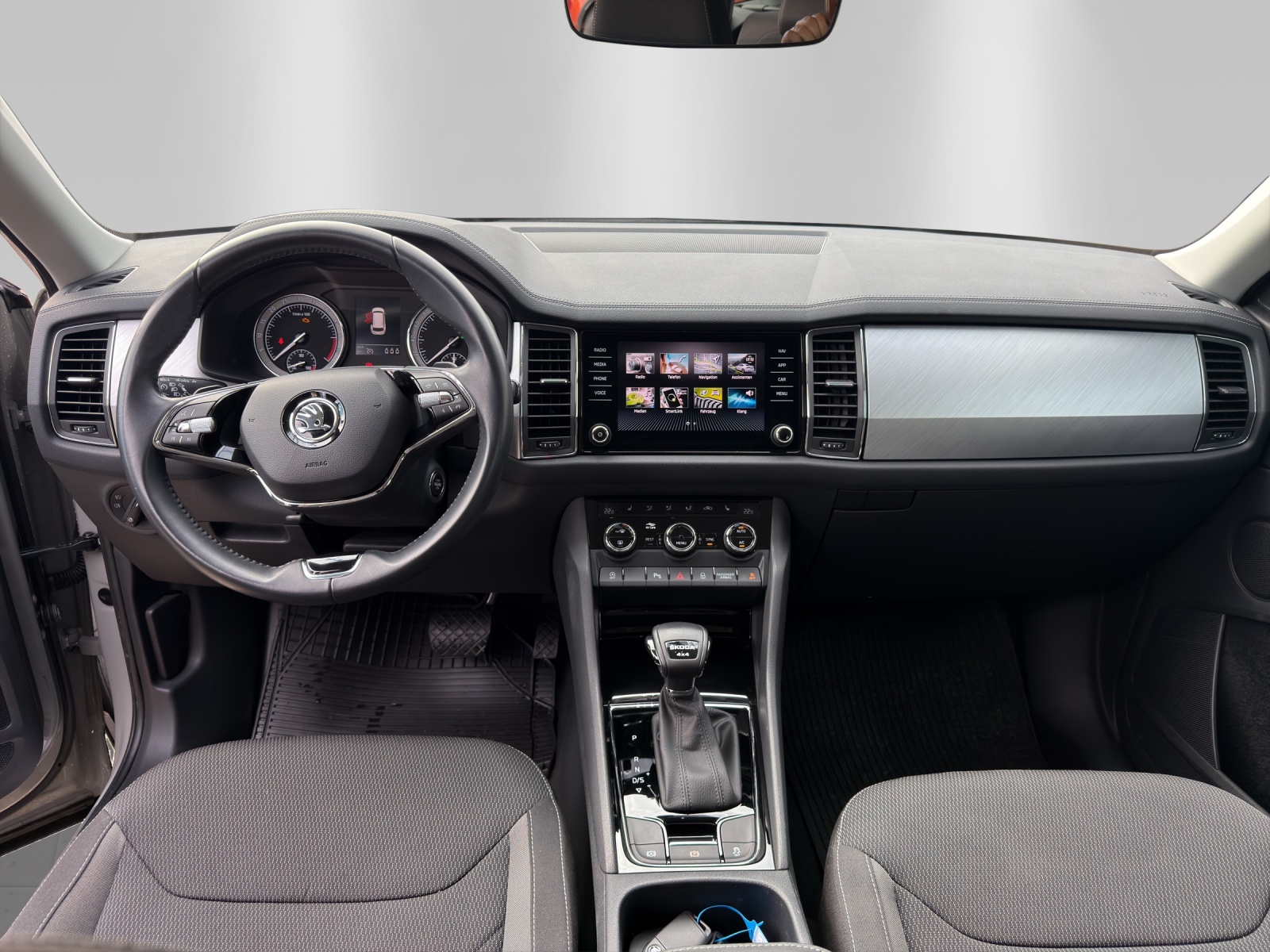 SKODA Kodiaq 2.0 TDI CR Ambition 4x4 DSG-image-9
