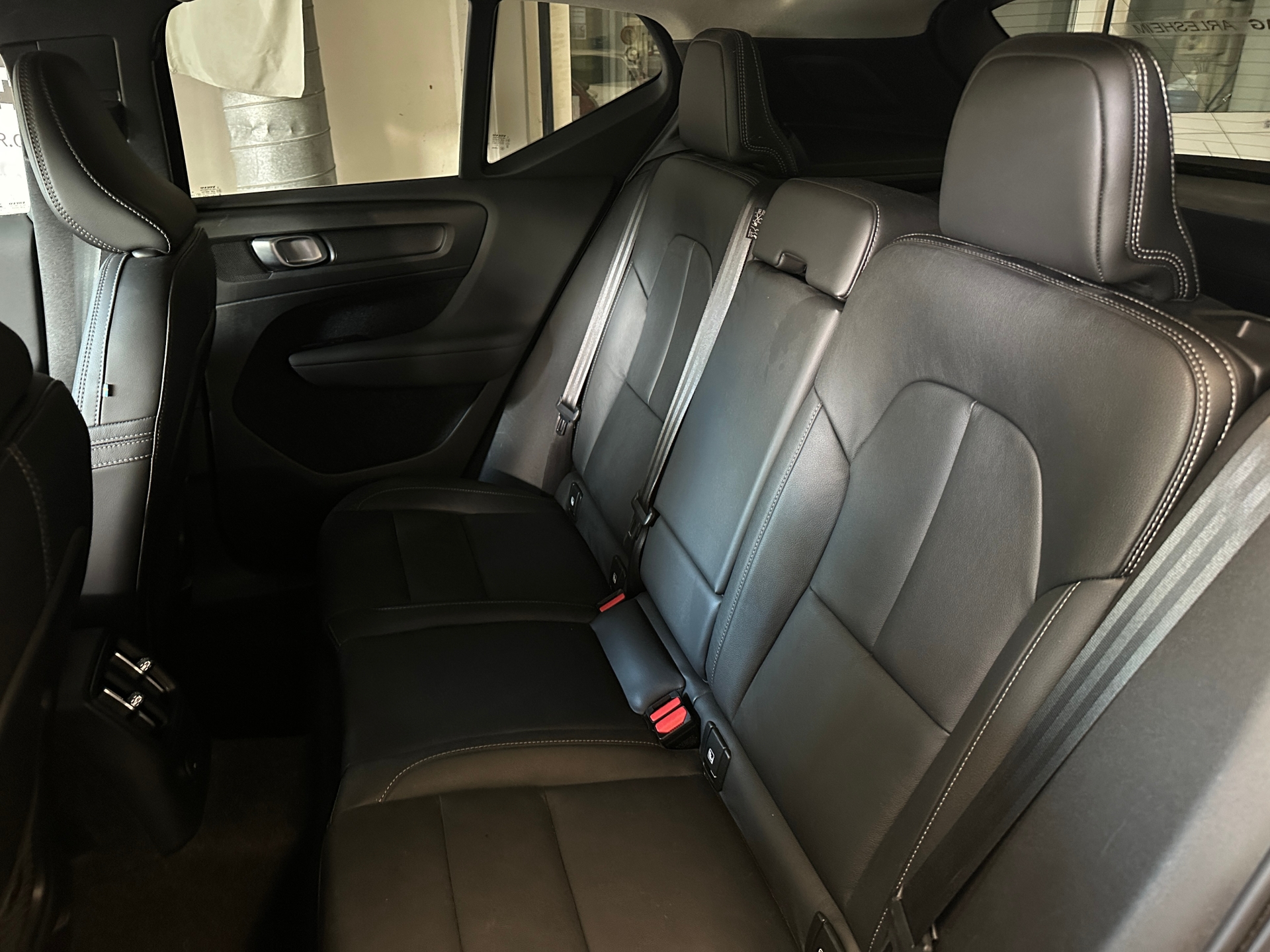 VOLVO XC40 1.5 T5 TE Inscription-image-10