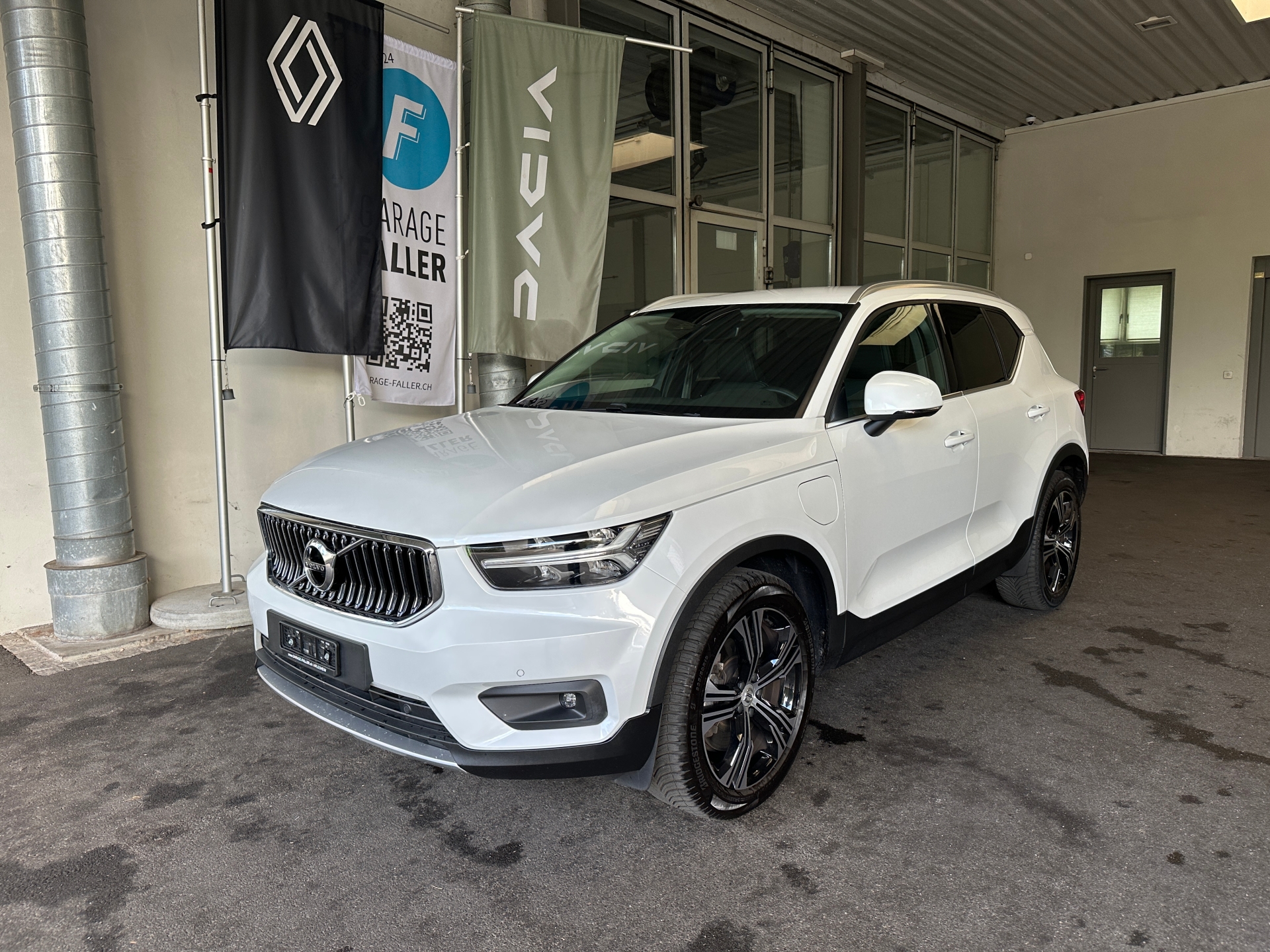 VOLVO XC40 1.5 T5 TE Inscription-image-0