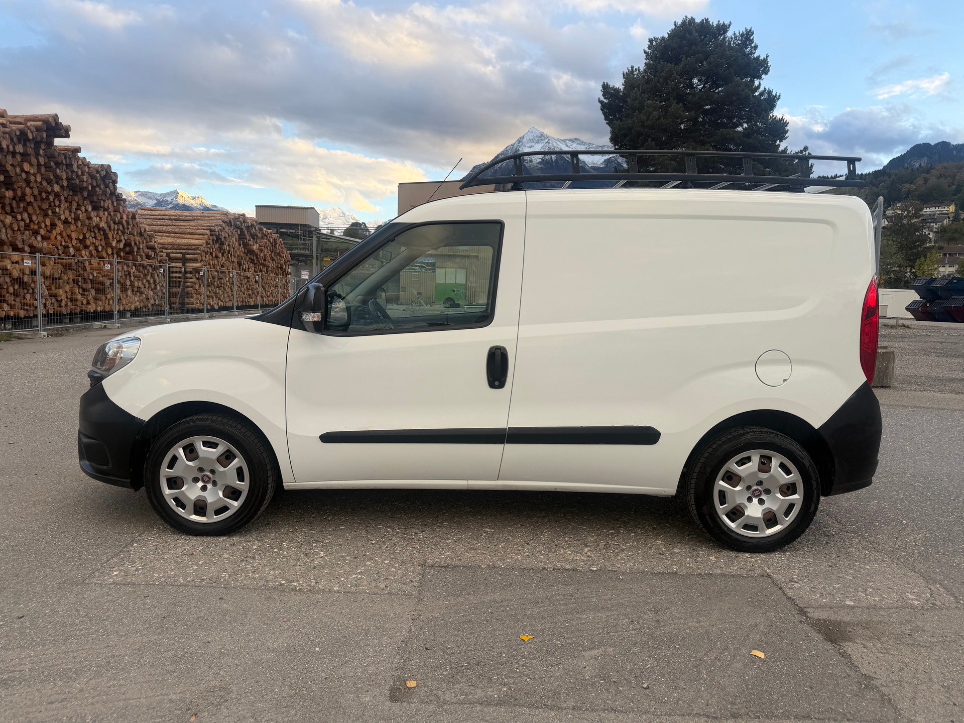 FIAT DOBLO-image-2