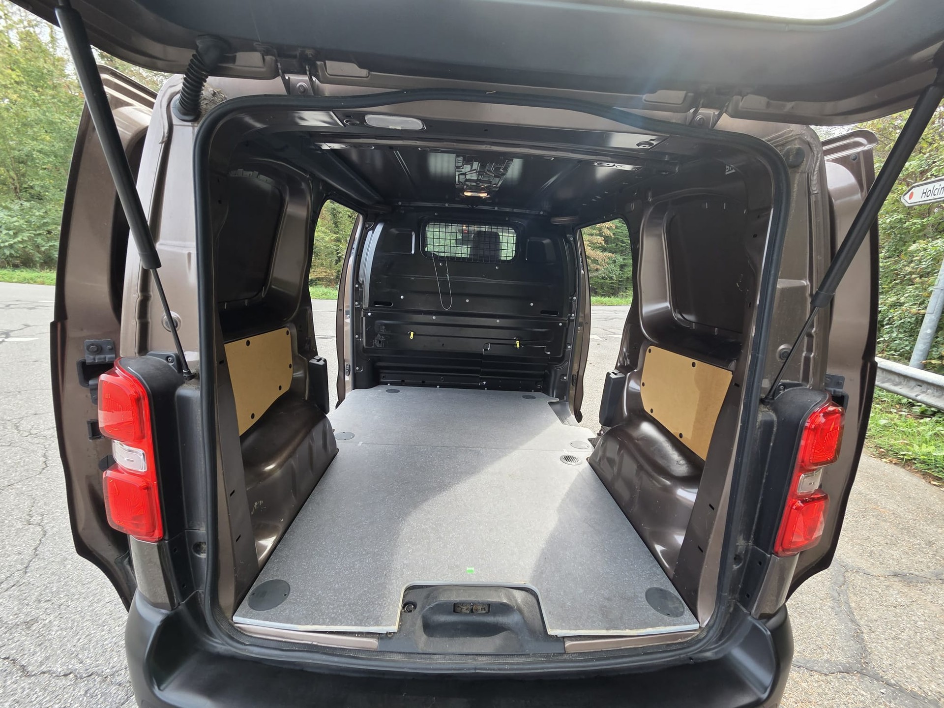 CITROEN Jumpy 1.6 BlueHDi 95-image-13