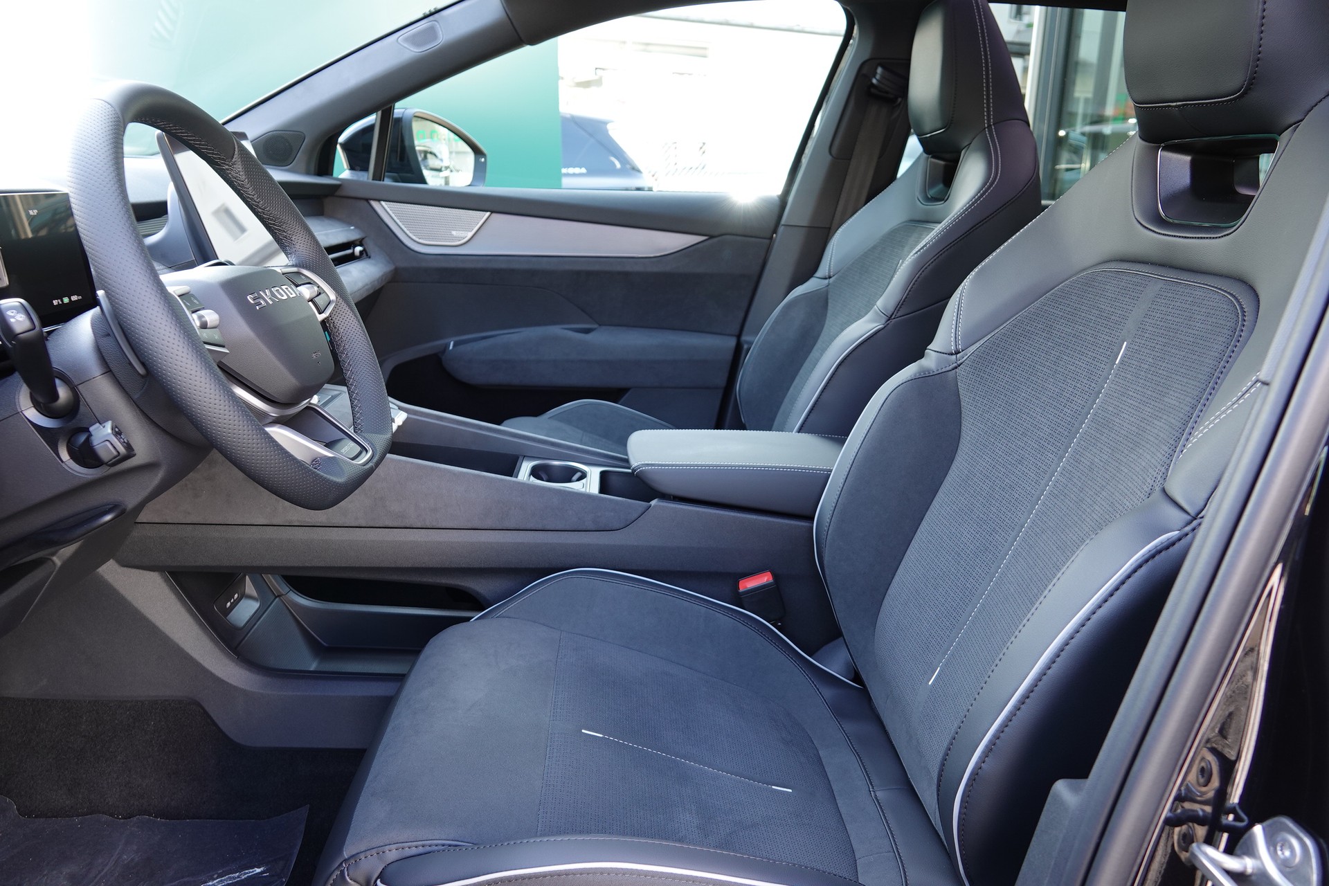 SKODA Peaq 90x SportLine-image-11