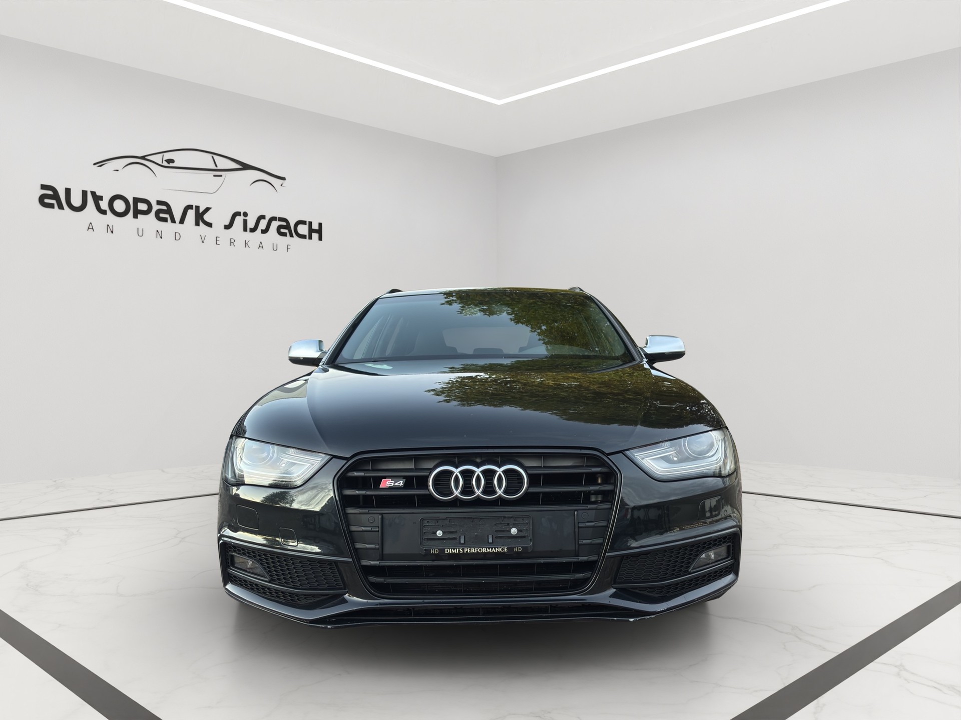 AUDI S4 Avant 3.0 TFSI quattro S-tronic-image-1