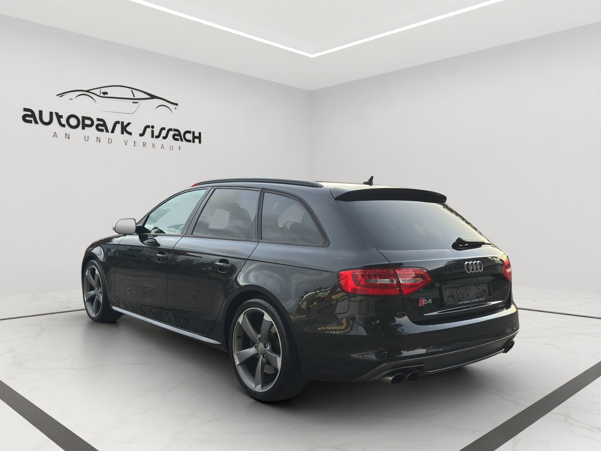 AUDI S4 Avant 3.0 TFSI quattro S-tronic-image-6