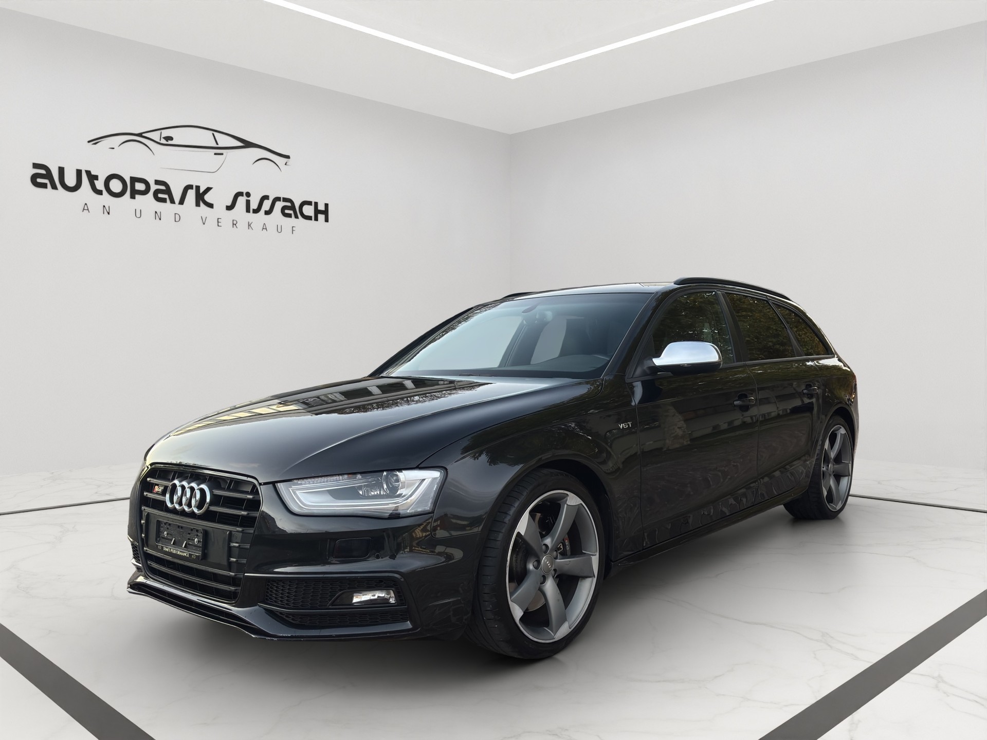 AUDI S4 Avant 3.0 TFSI quattro S-tronic-image-0