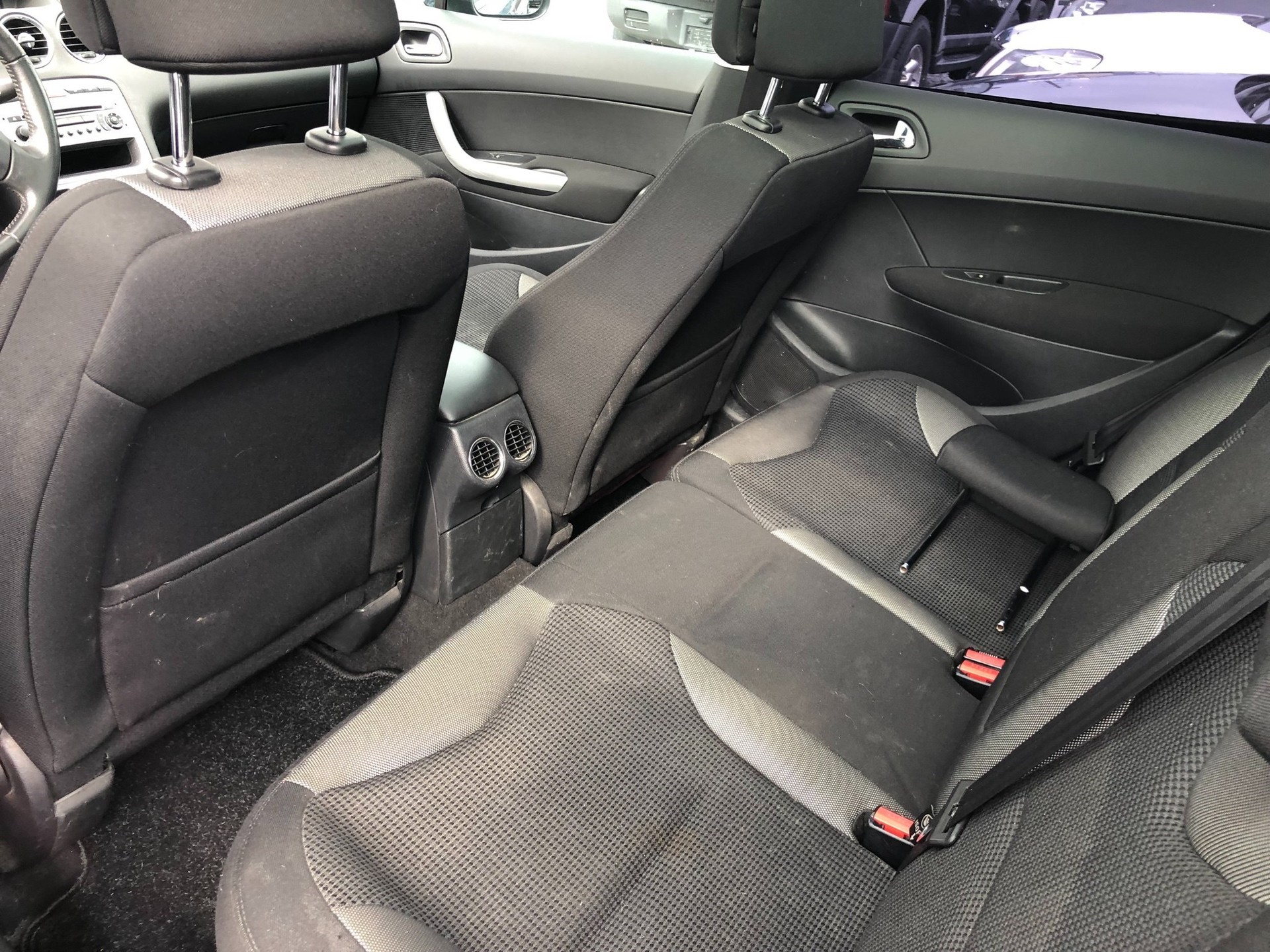 PEUGEOT 308 1.6 16V T Sport Pack-image-6