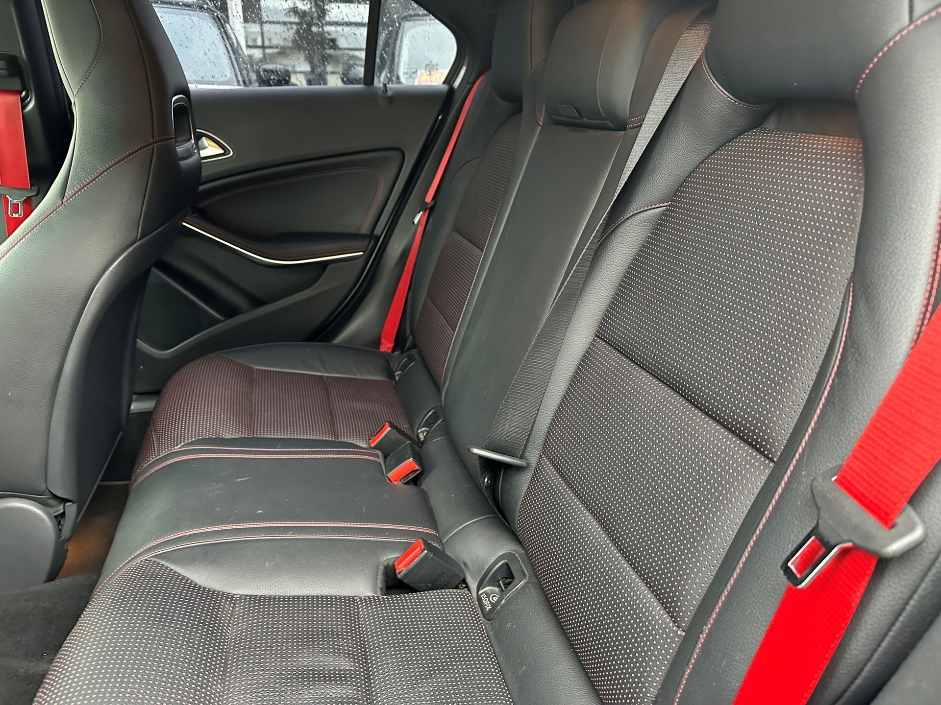 MERCEDES-BENZ A 45 AMG 4Matic Speedshift 7G-DCT-image-19