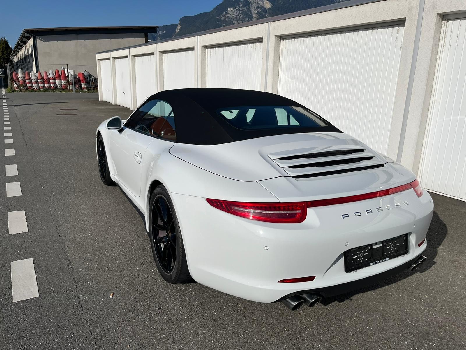 PORSCHE 911 Cabrio Carrera 4S PDK-image-0