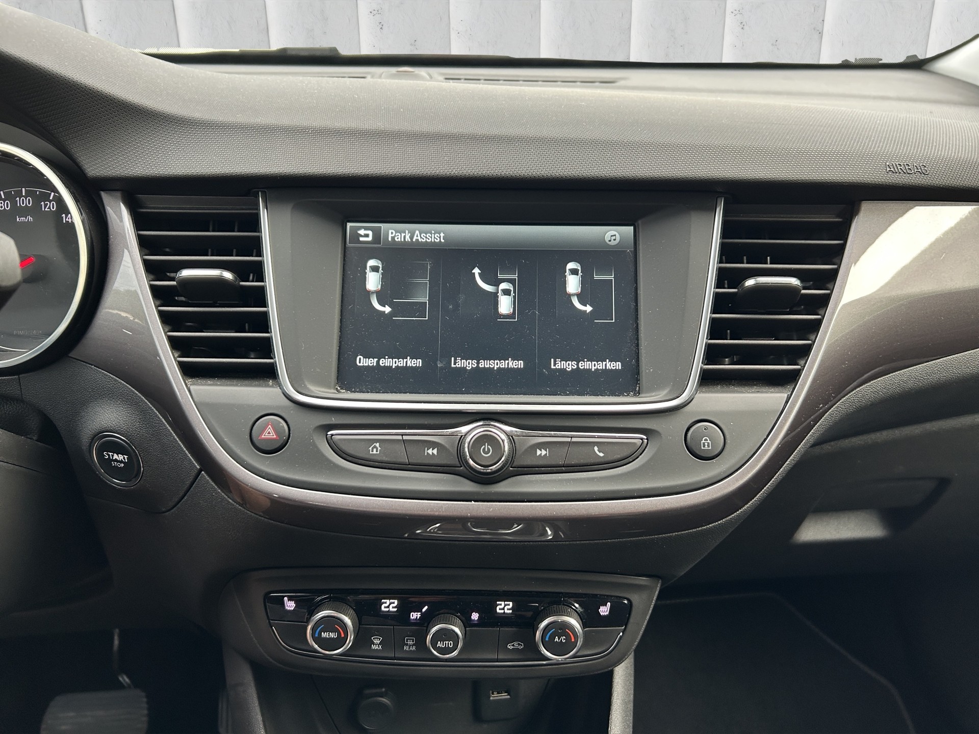 OPEL Crossland X 1.2i Excellence Automatik-image-13