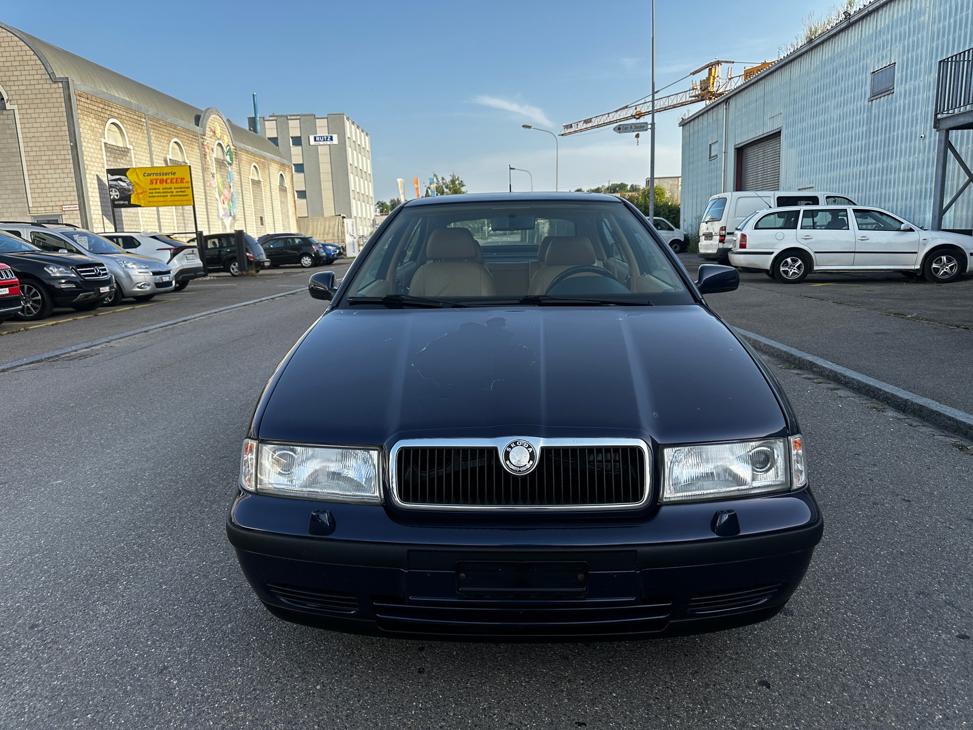 SKODA Octavia 1.8 Turbo Laurin & Klement-image-2