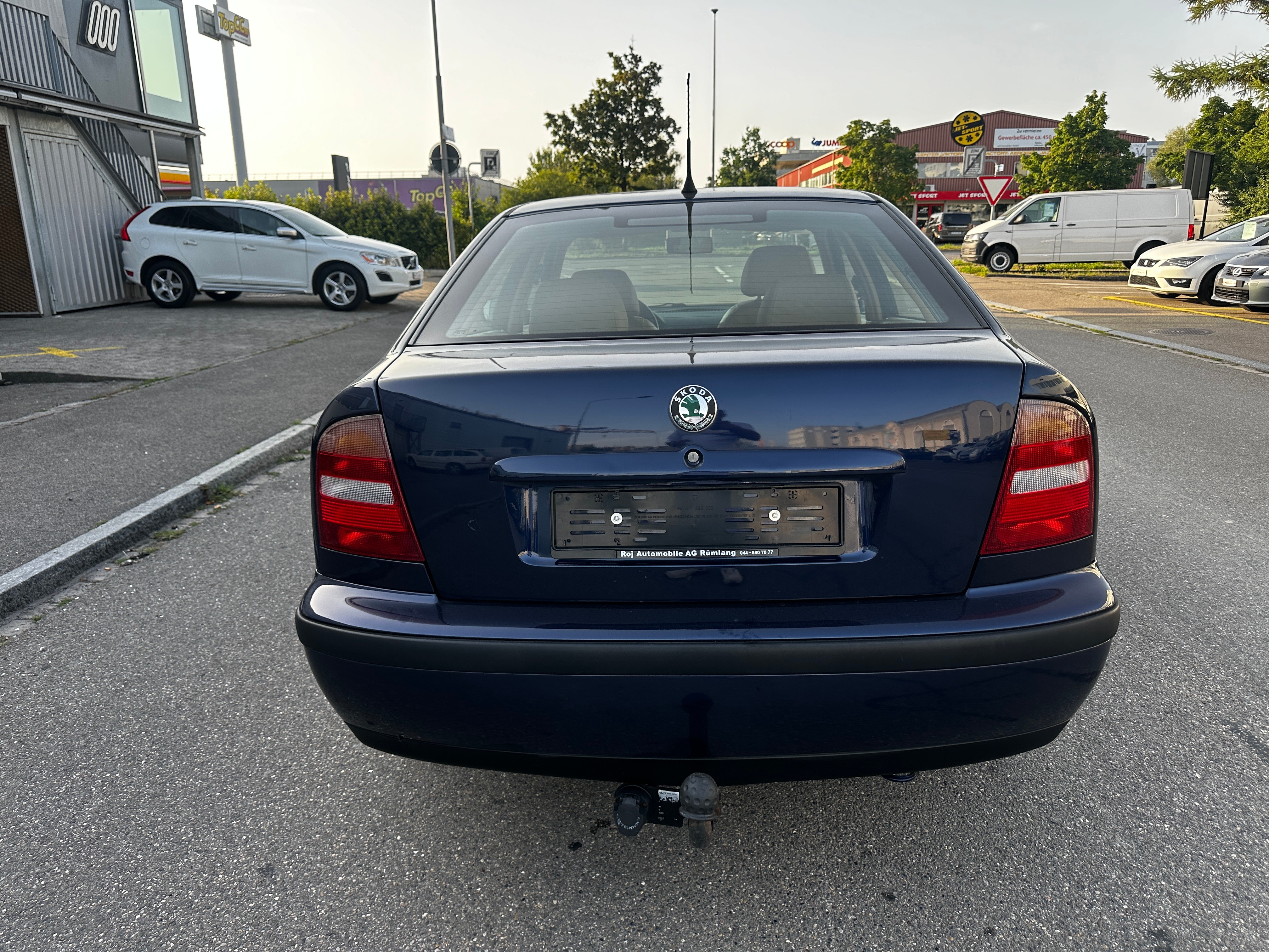 SKODA Octavia 1.8 Turbo Laurin & Klement — slika 6