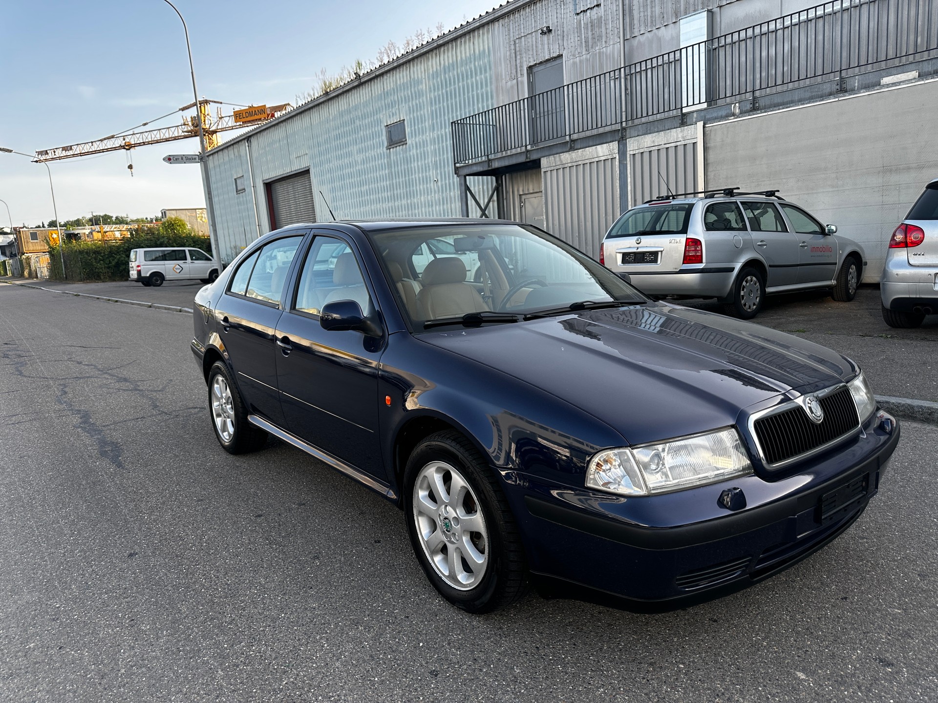 SKODA Octavia 1.8 Turbo Laurin & Klement-image-3