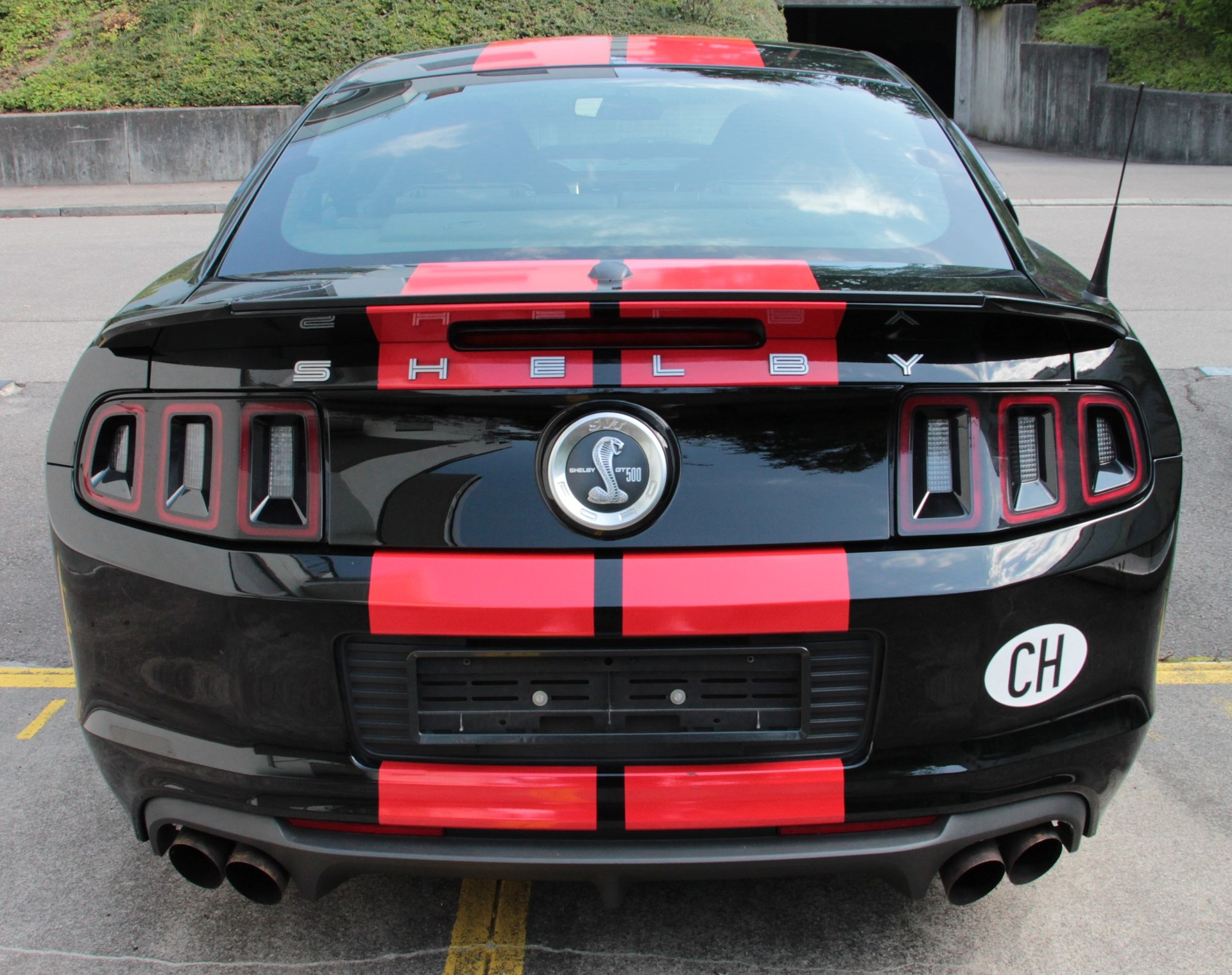 FORD MUSTANG Shelby GT 500 - Viele Extras-image-1