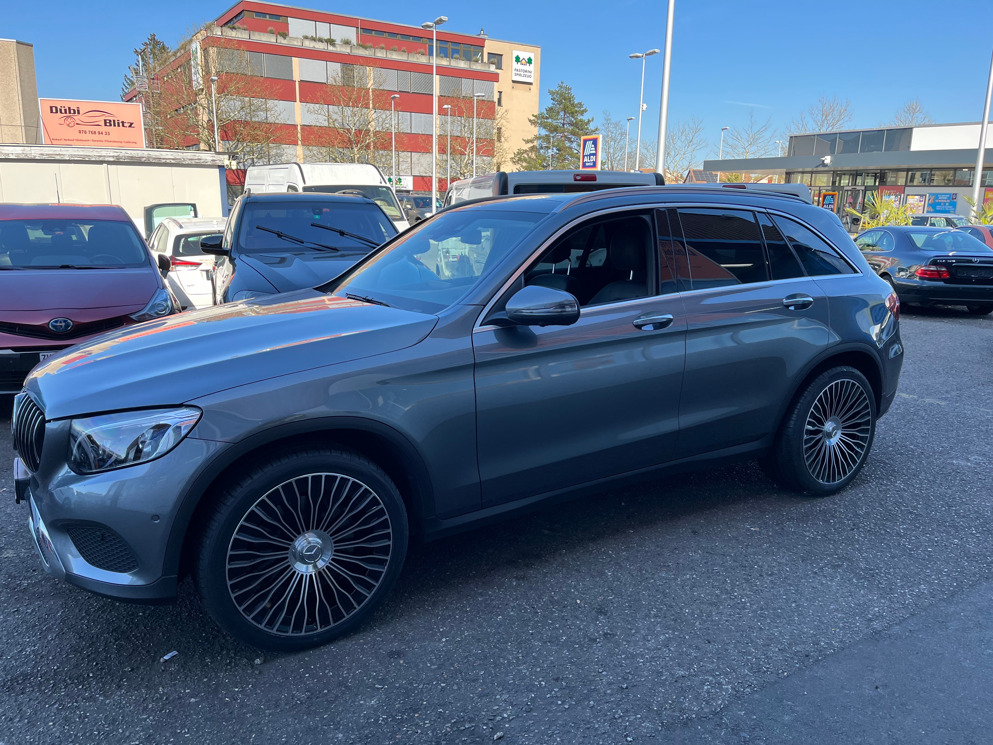 Car photo