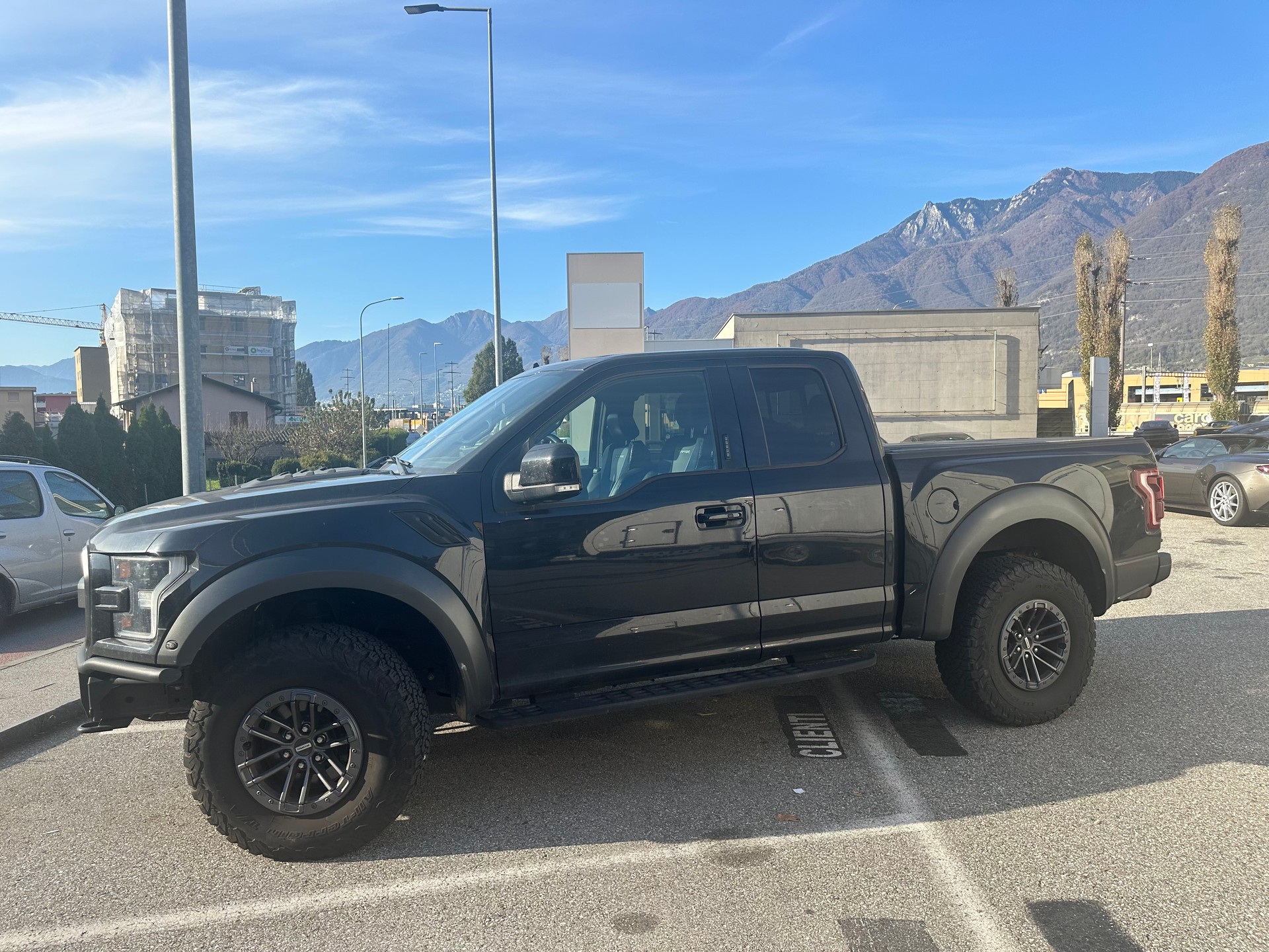 FORD F-150 Raptor US Version-image-0