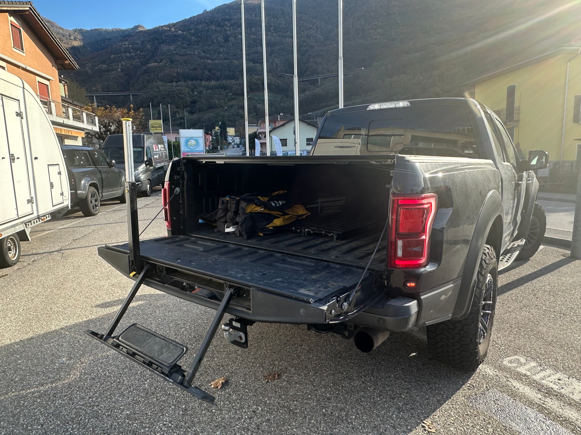 FORD F-150 Raptor US Version-image-8