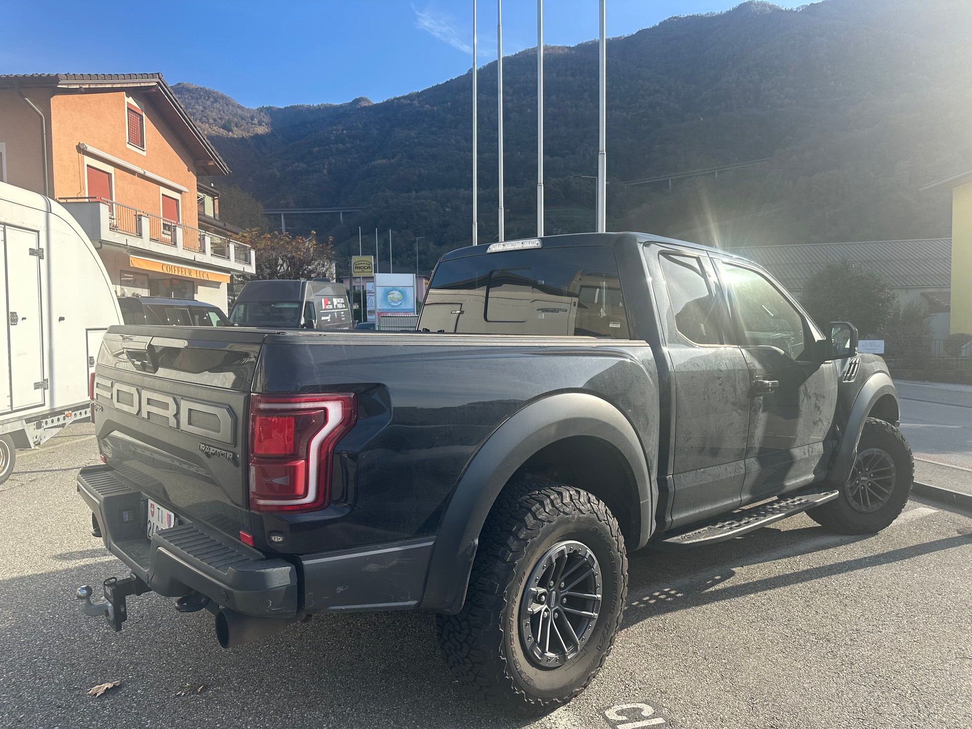 FORD F-150 Raptor US Version-image-1