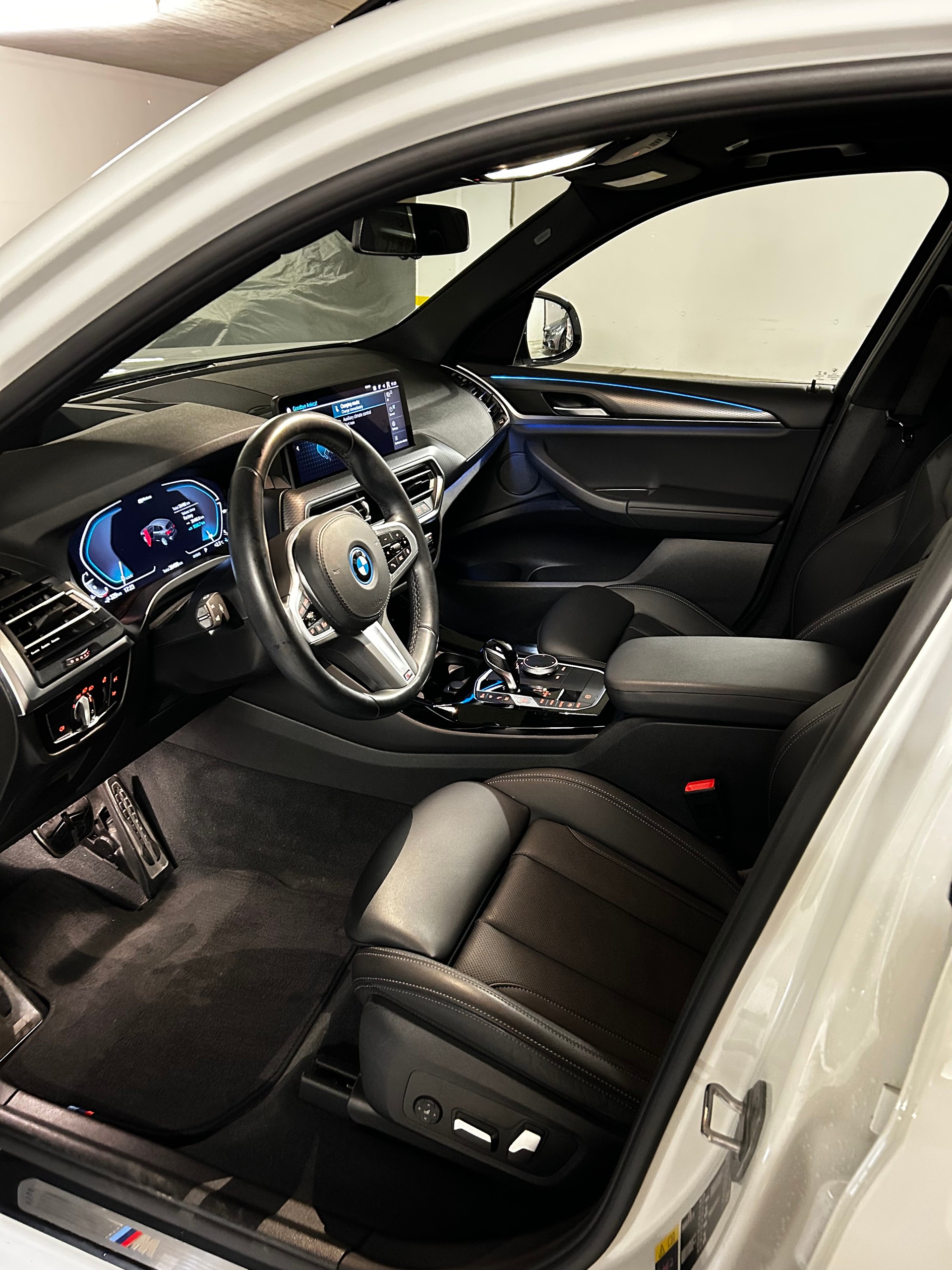 BMW X3 xDrive 30e M Sport Edition-image-8