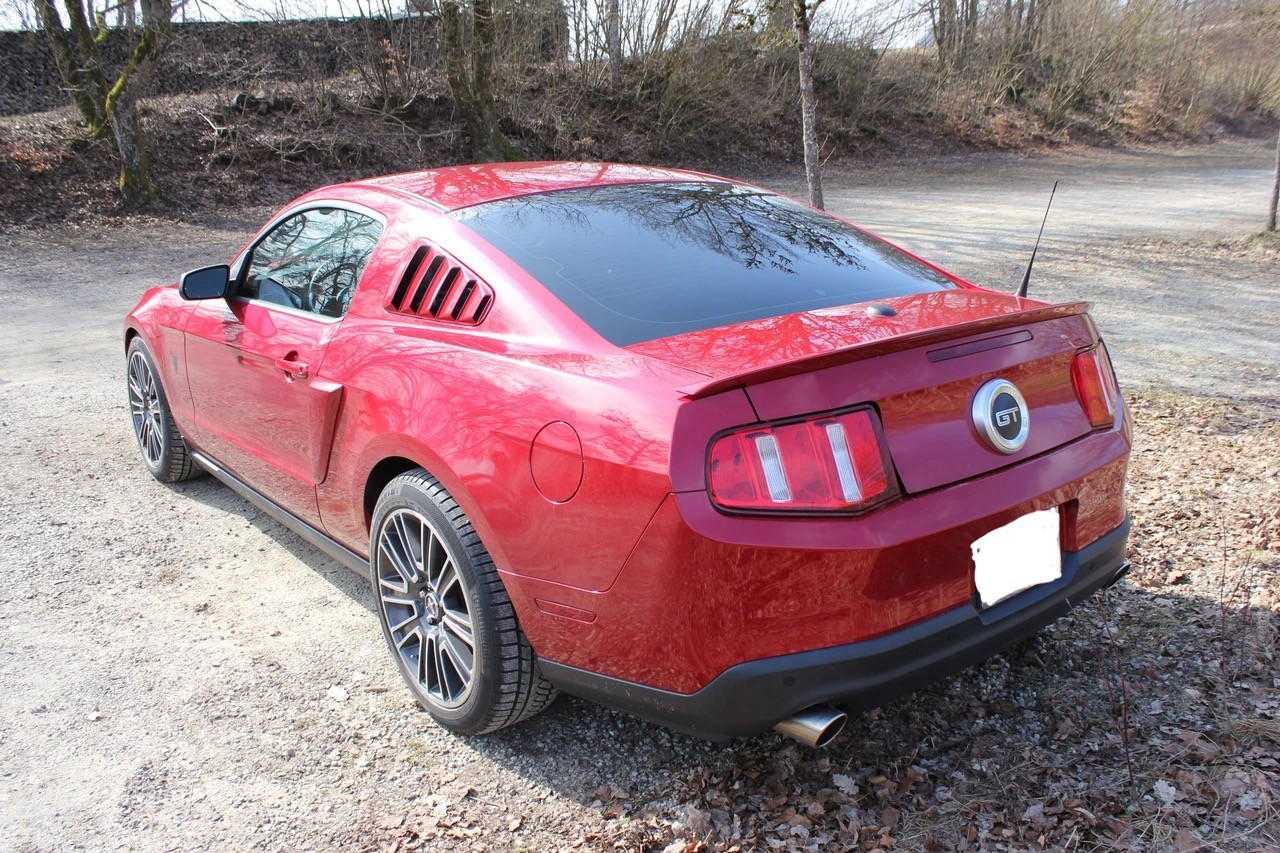 FORD GT-image-2