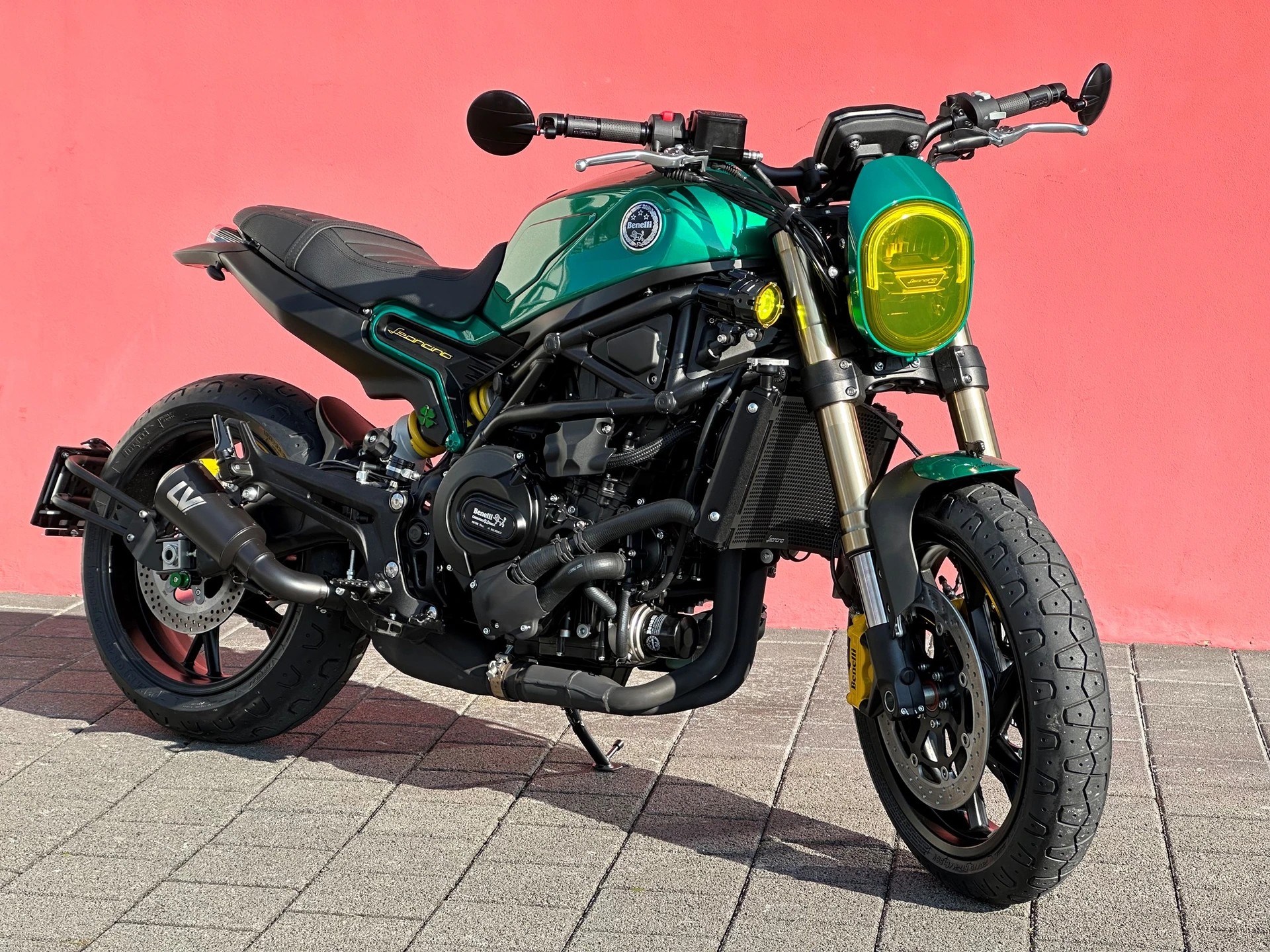 BENELLI Leoncino 800 QV-showroom-element-1