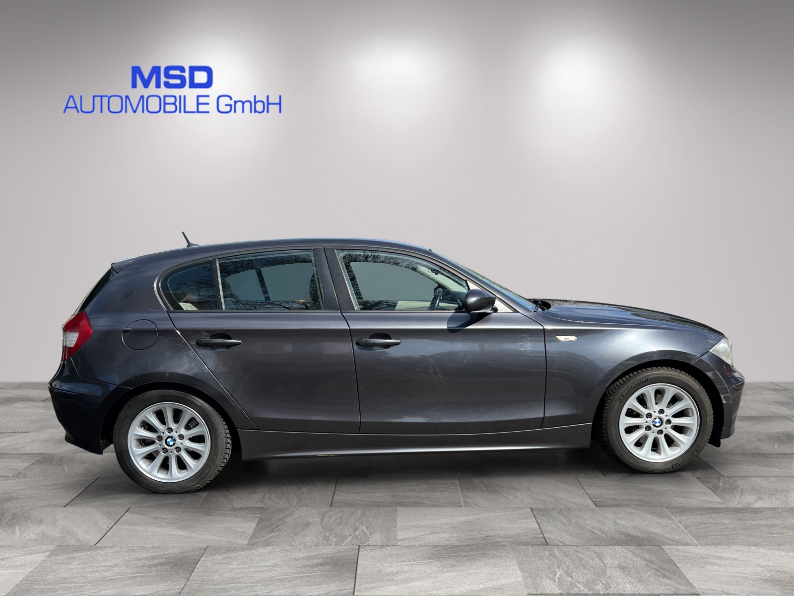 BMW 120d A-image-4