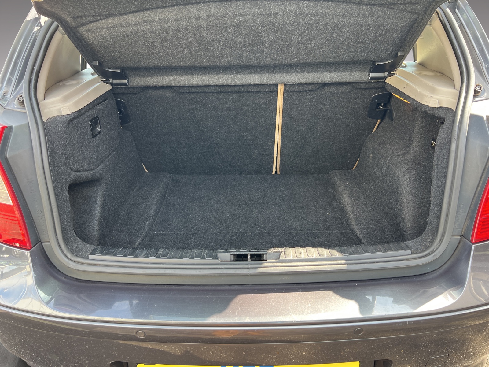 BMW 120d A-image-8