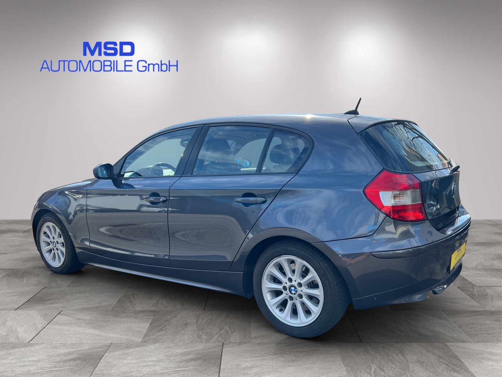 BMW 120d A-image-5