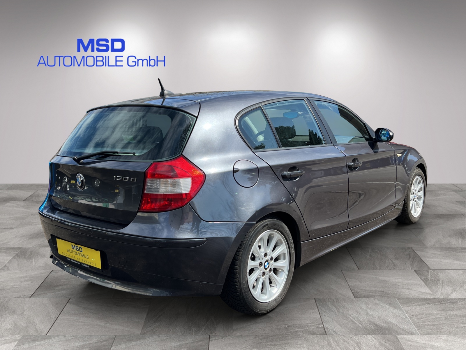BMW 120d A-image-6