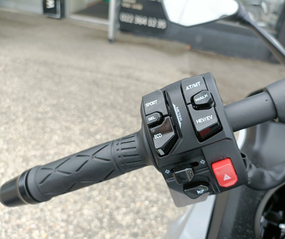 KAWASAKI Ninja 7 Hybrid-image-8