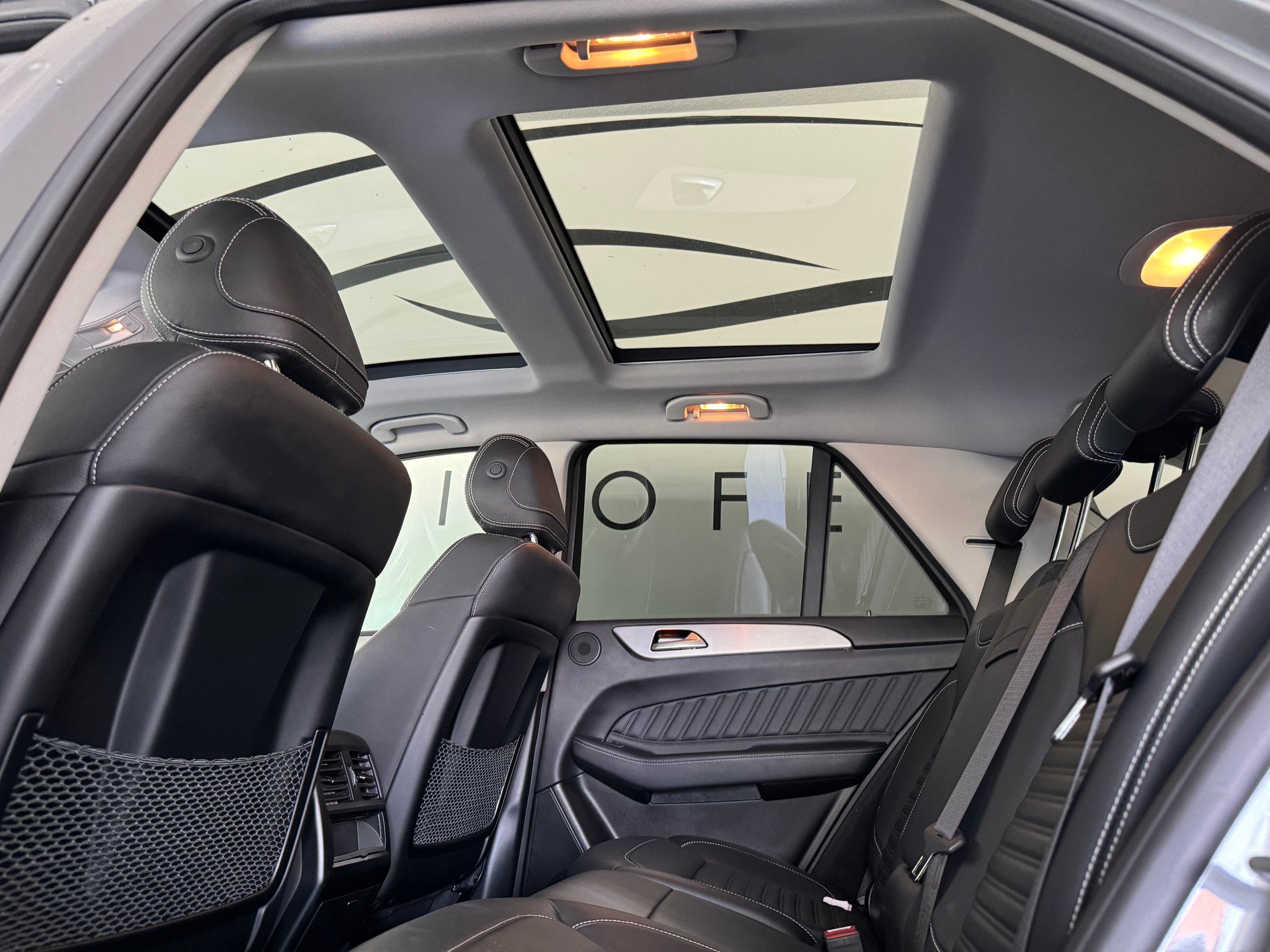 MERCEDES-BENZ AMG-Line GLE 350 d Executive 4Matic 9G-Tronic-image-11