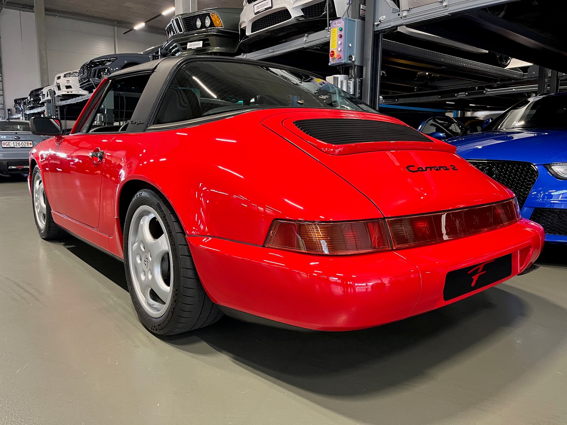 PORSCHE 911 Carrera 2 Targa-image-2