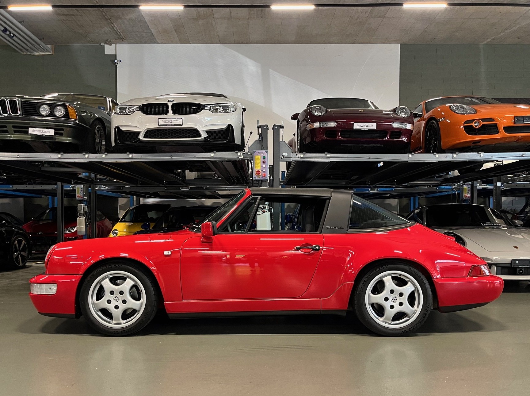 PORSCHE 911 Carrera 2 Targa-image-0