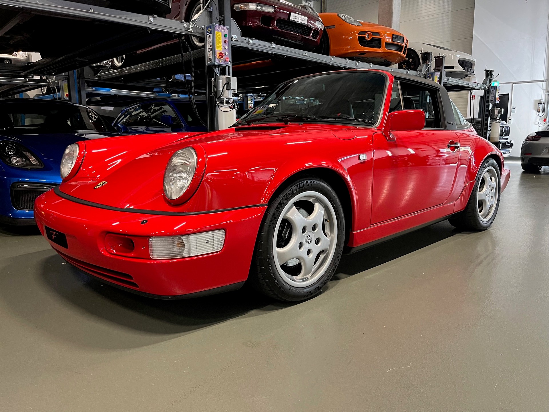 PORSCHE 911 Carrera 2 Targa-image-1