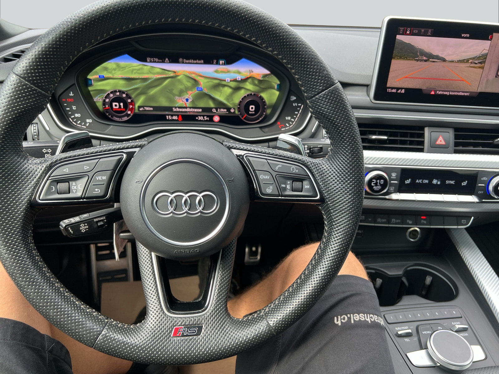 AUDI RS4 Avant 2.9 TFSI quattro tiptronic-image-12